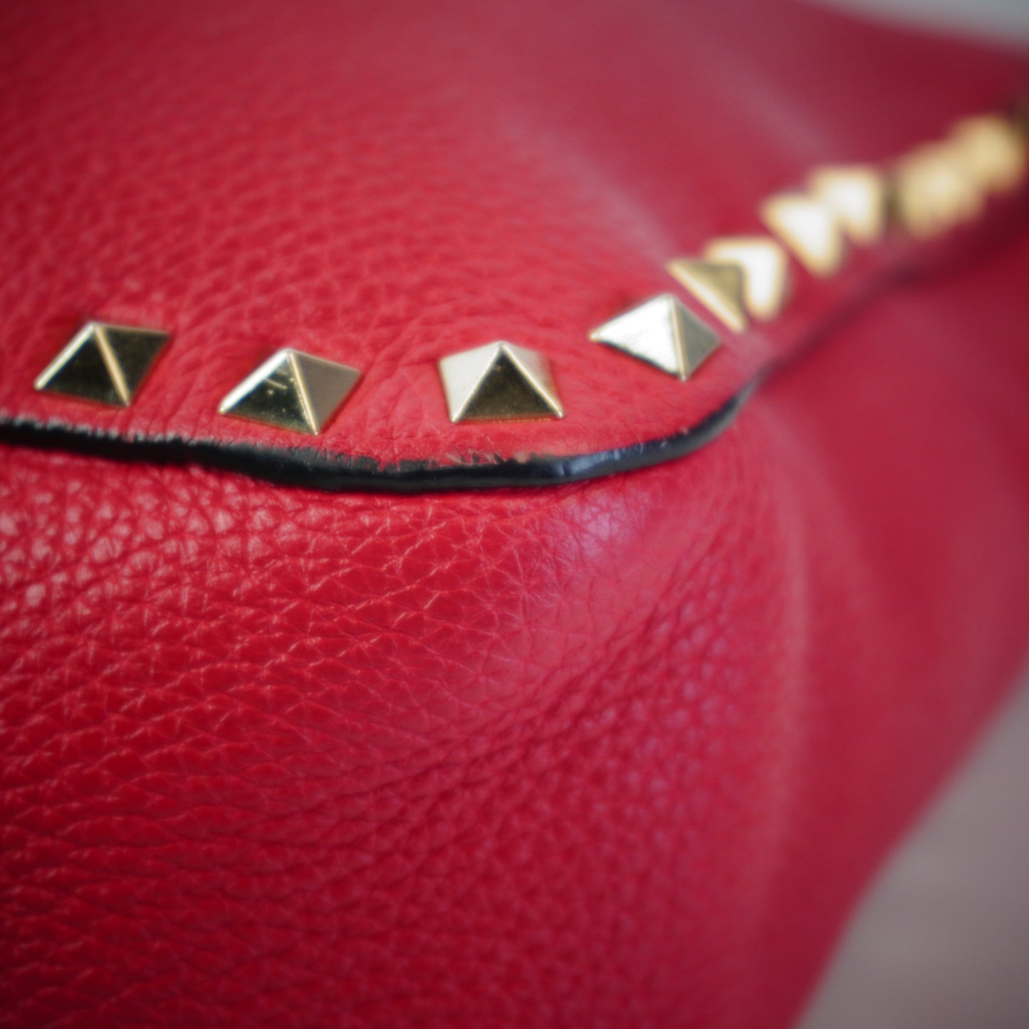 Valentino Hobo Rockstud Fuschia Pink