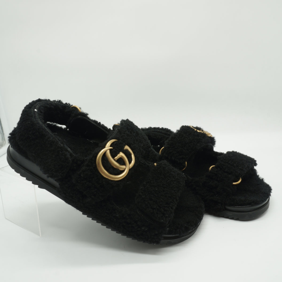 Gucci	Mandals Fur Black size 38.5 ( wide fit)