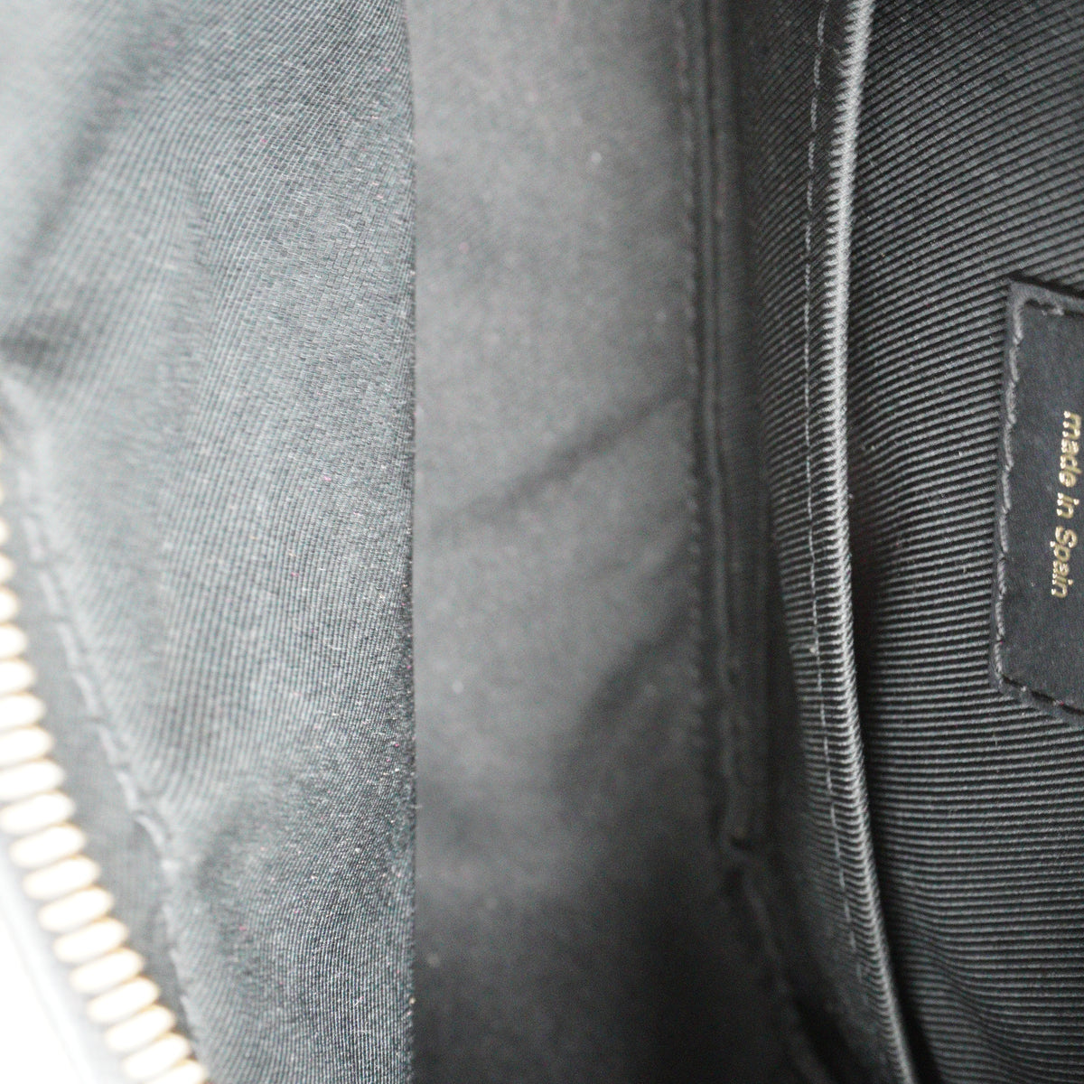Louis Vuitton	Saintonge Monogram Crossbody Small GHW