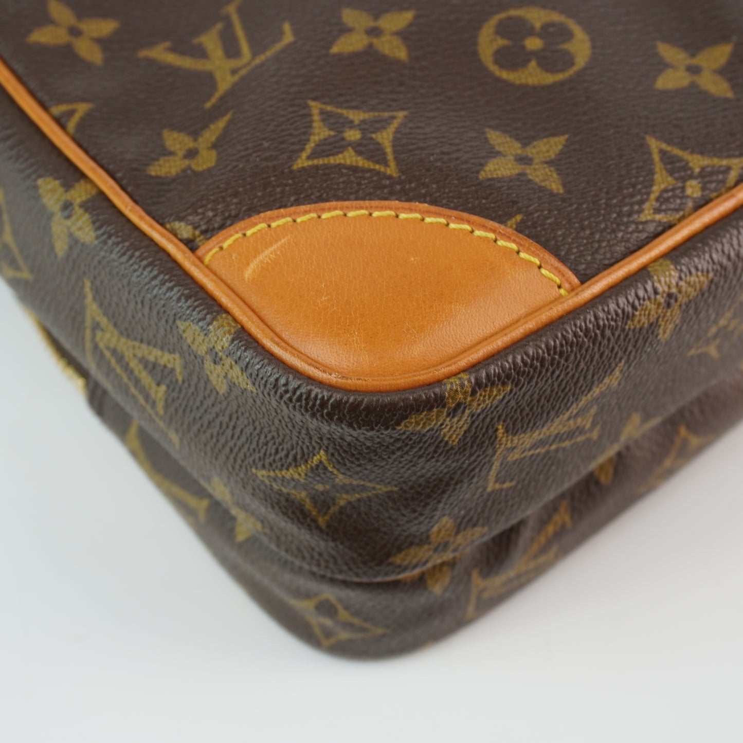 Louis Vuitton	Amazon Shoulder Bag