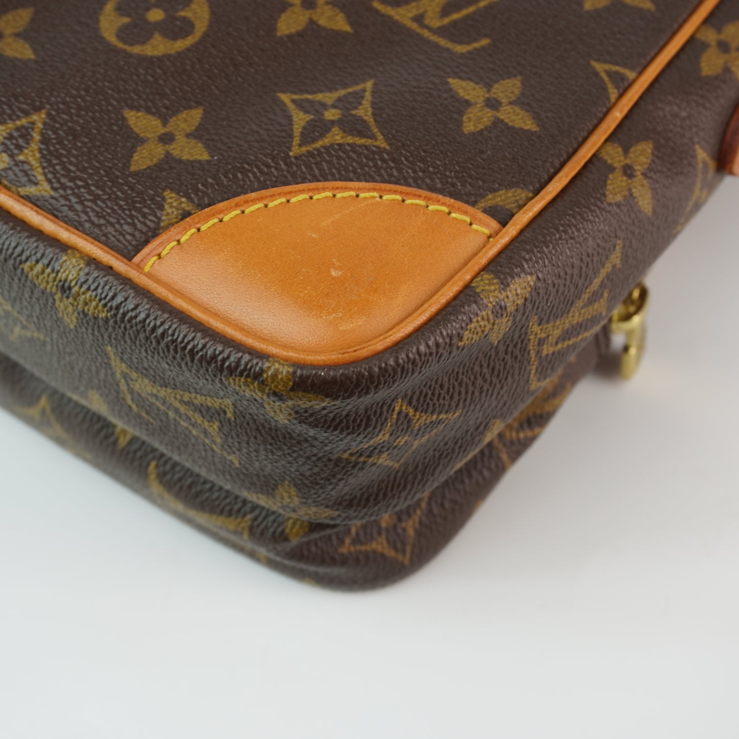 Louis Vuitton	Amazon Shoulder Bag