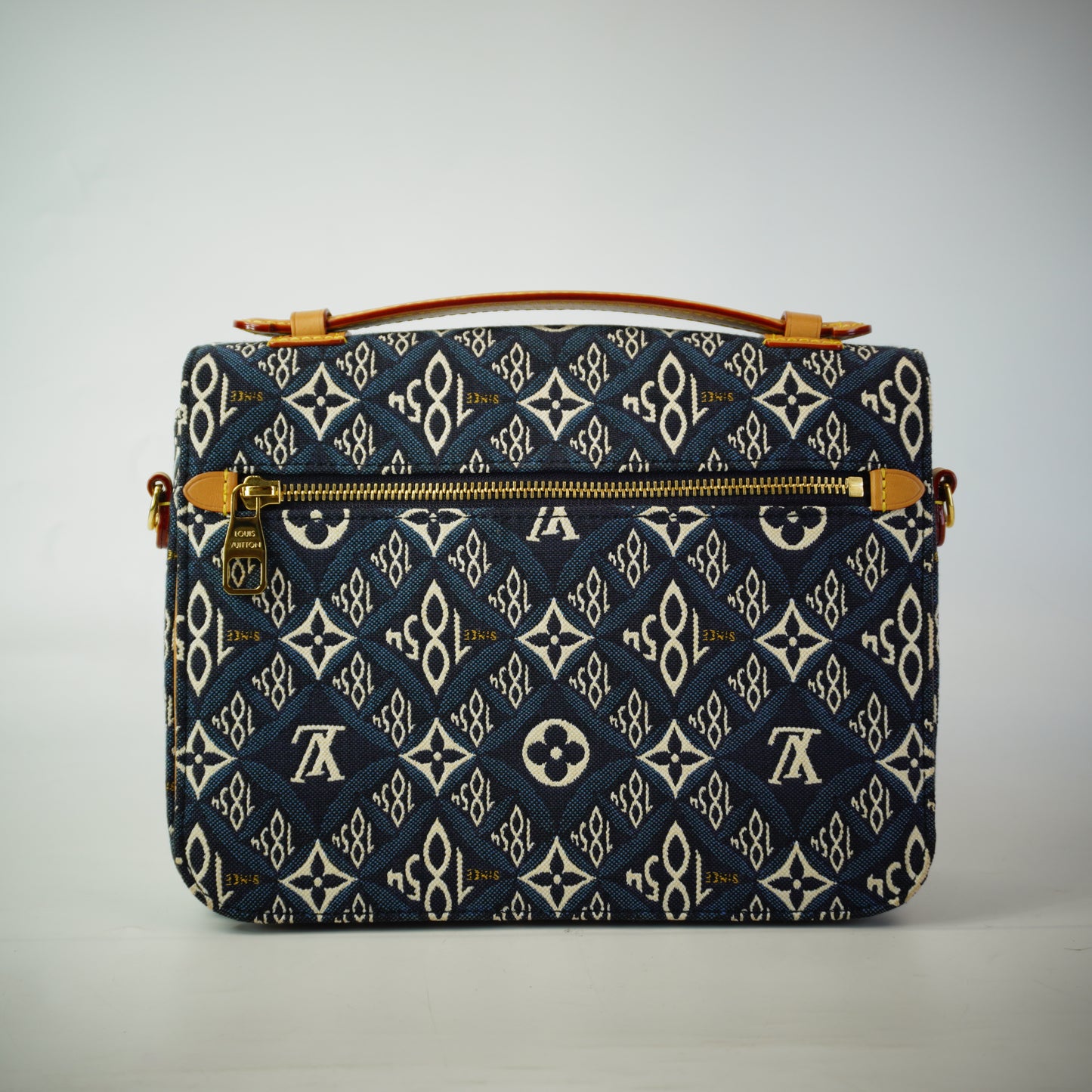 Louis Vuitton	Metis GHW