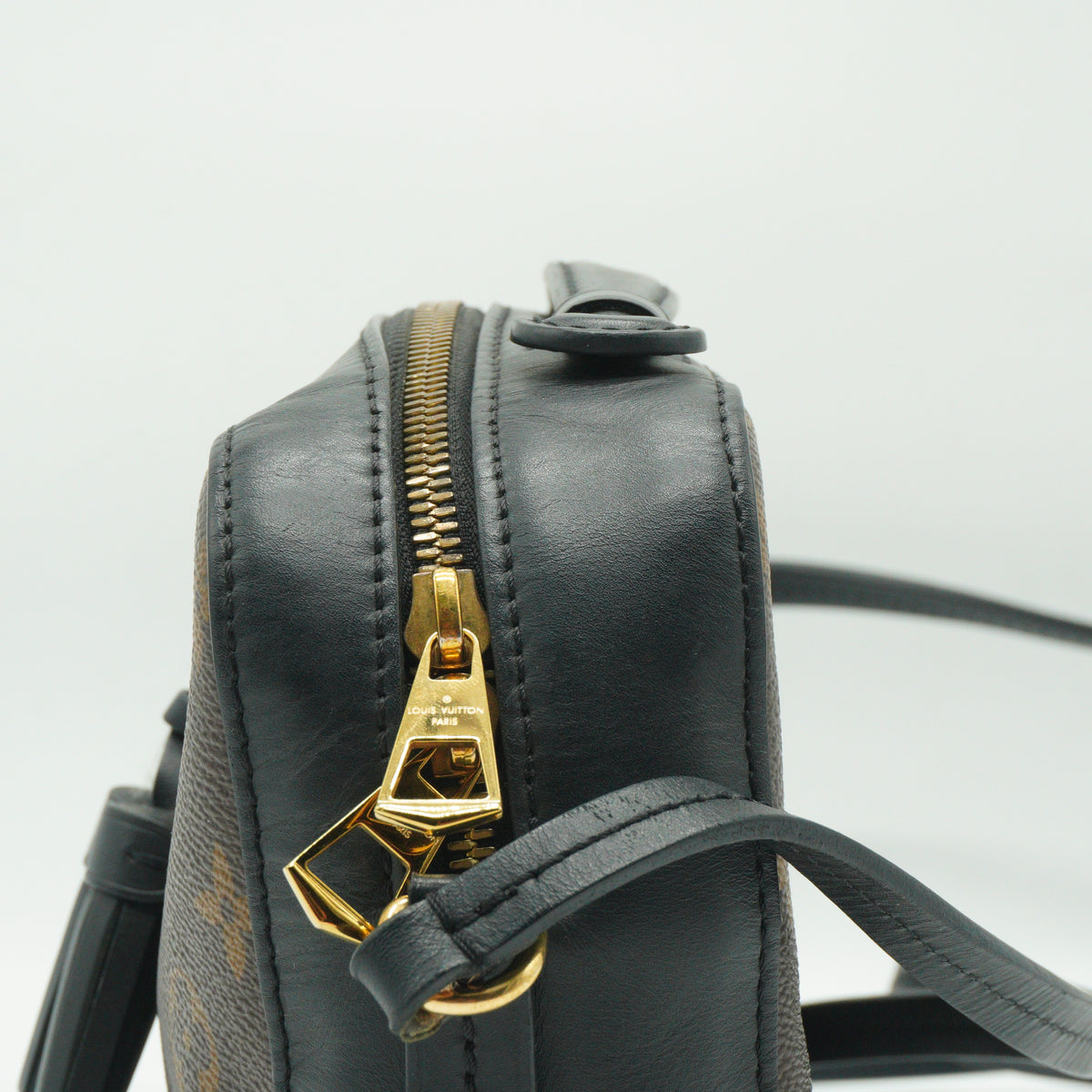Louis Vuitton	Saintonge Monogram Crossbody Small GHW