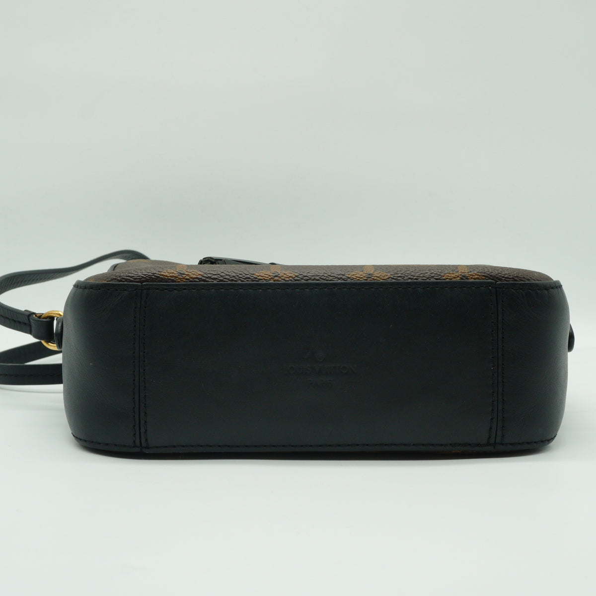 Louis Vuitton	Saintonge Monogram Crossbody Small GHW