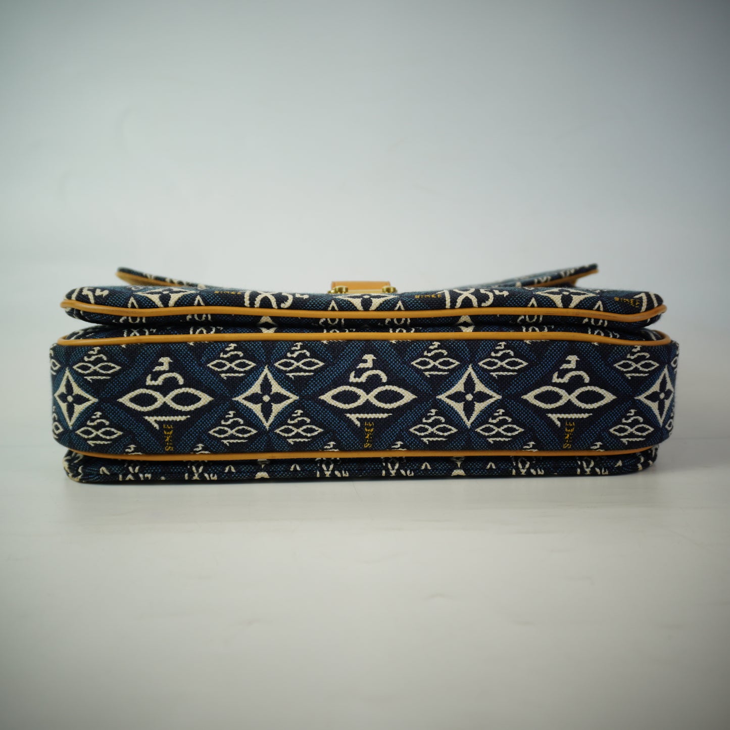 Louis Vuitton	Metis GHW