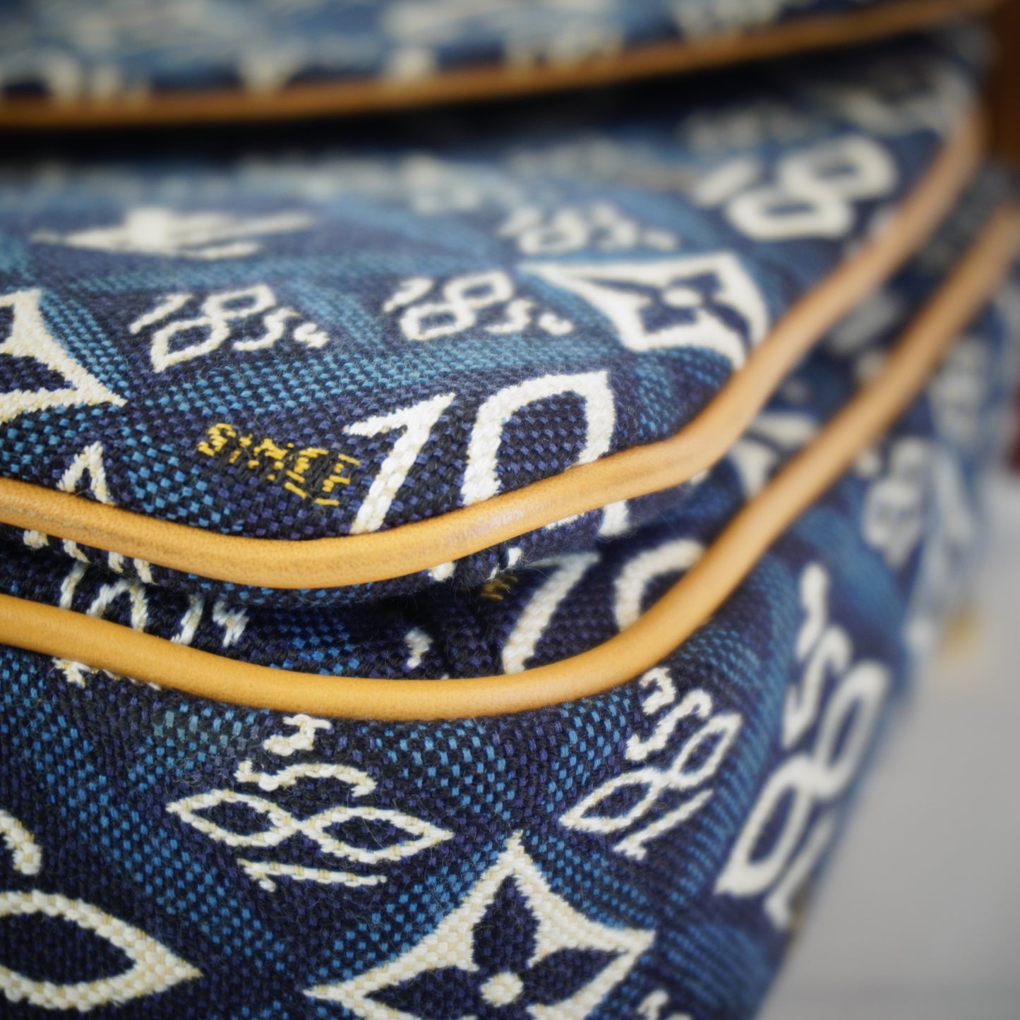 Louis Vuitton	Metis GHW