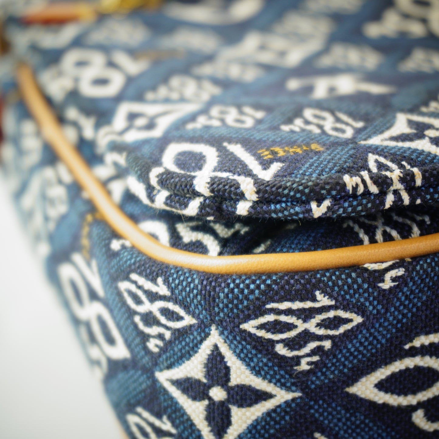 Louis Vuitton	Metis GHW