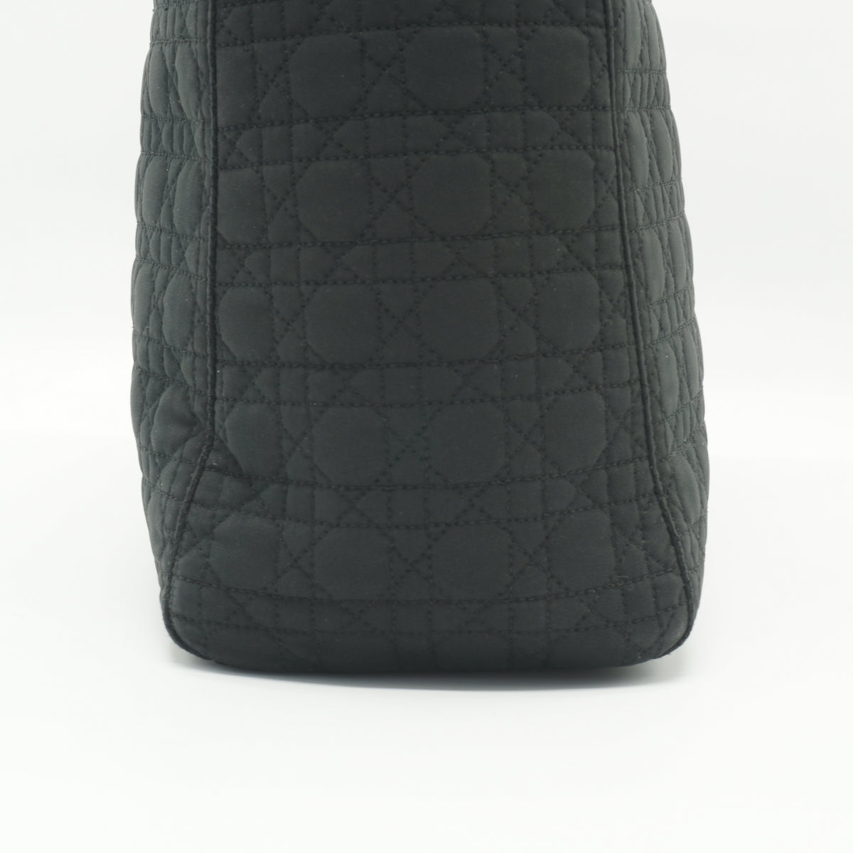 Dior	Lady Dior Bag Medium Cannage Black GHW