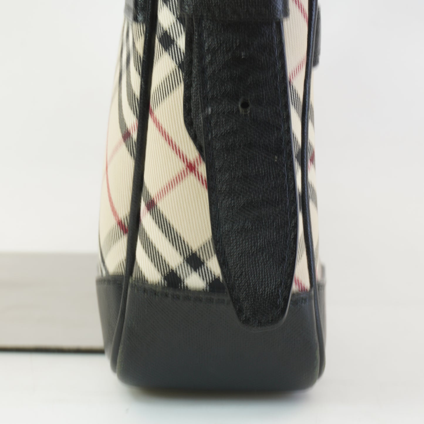 Burberry	Nova Check Canvas SHW Medium