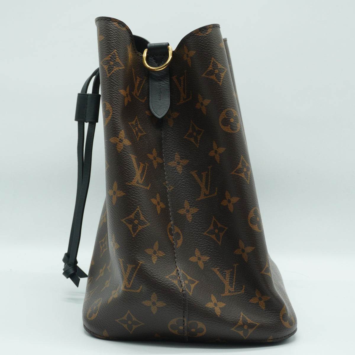 Louis Vuitton	NéoNoé bucket monogram MM GHW