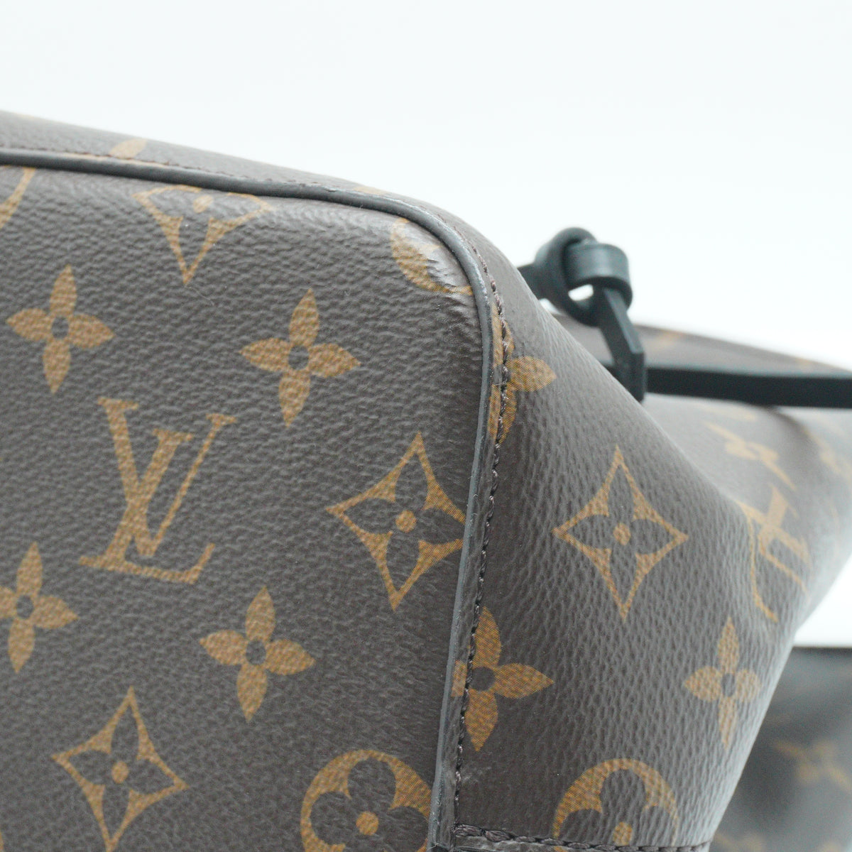 Louis Vuitton	NéoNoé bucket monogram MM GHW
