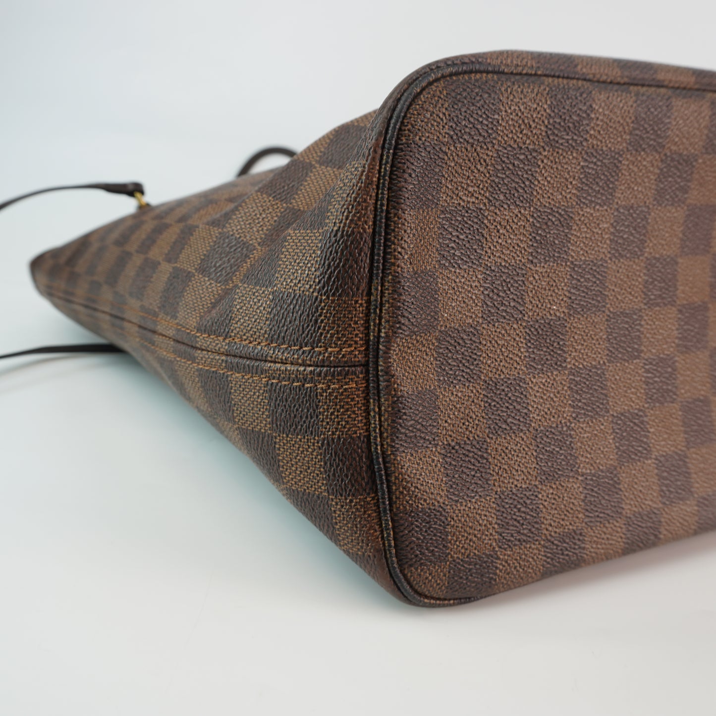 Louis Vuitton	Neverfull DE