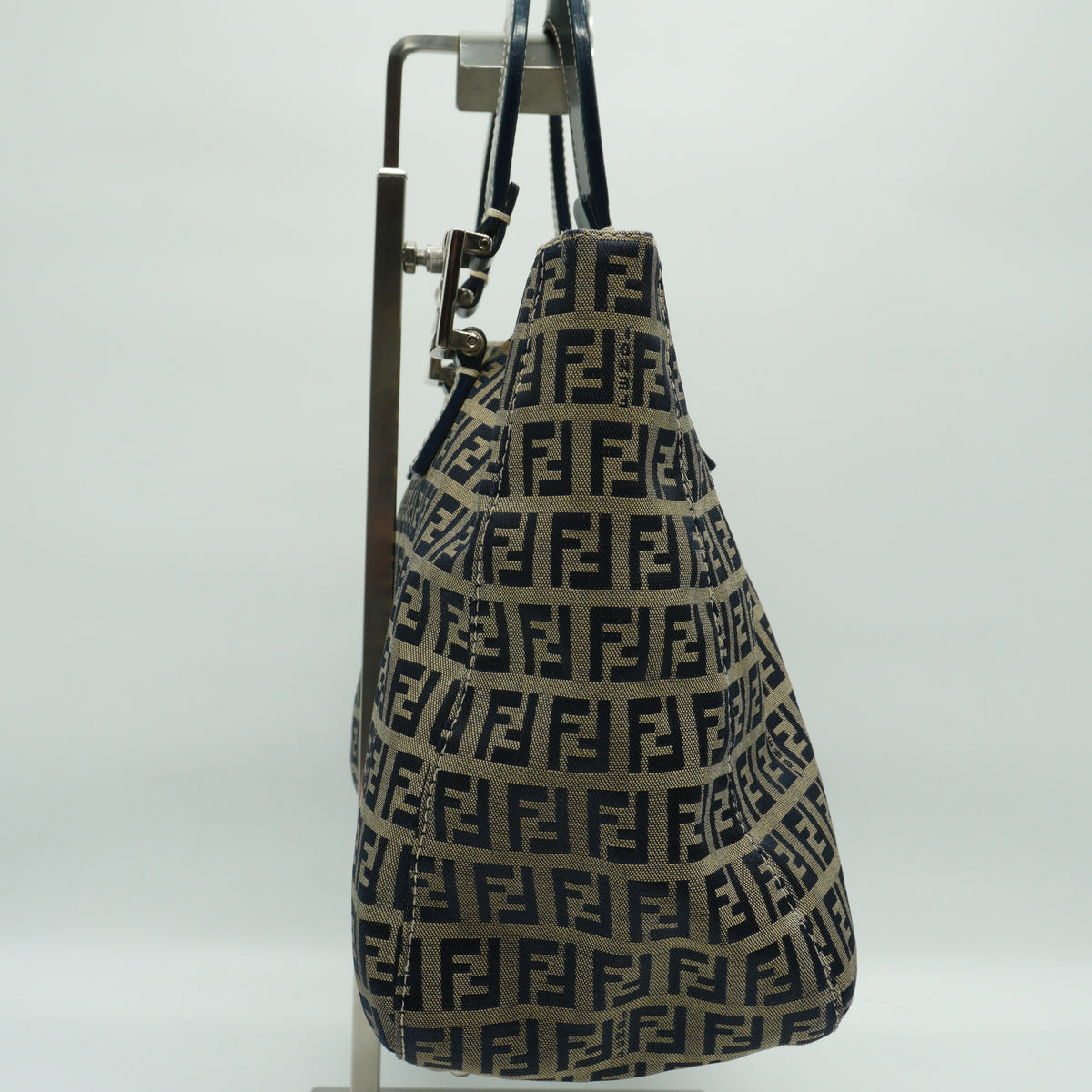 Fendi	Zucchino Canvas Tote Medium SHW