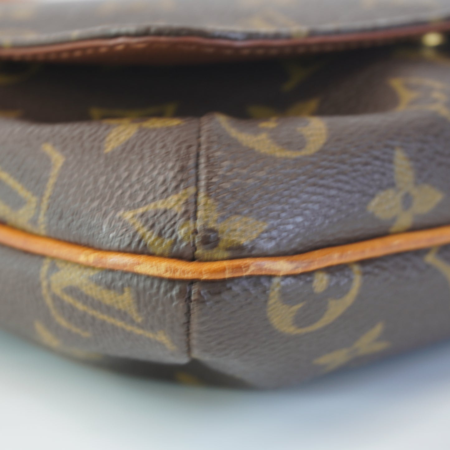 Louis Vuitton	Musette Salsa