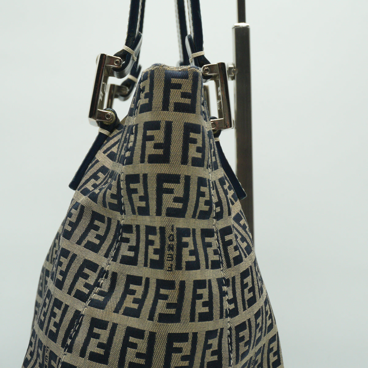 Fendi	Zucchino Canvas Tote Medium SHW
