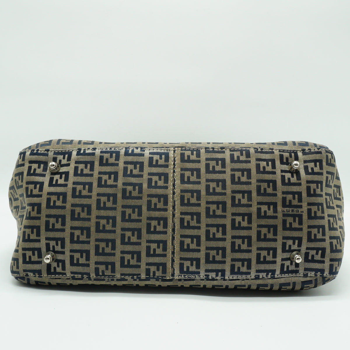 Fendi	Zucchino Canvas Tote Medium SHW