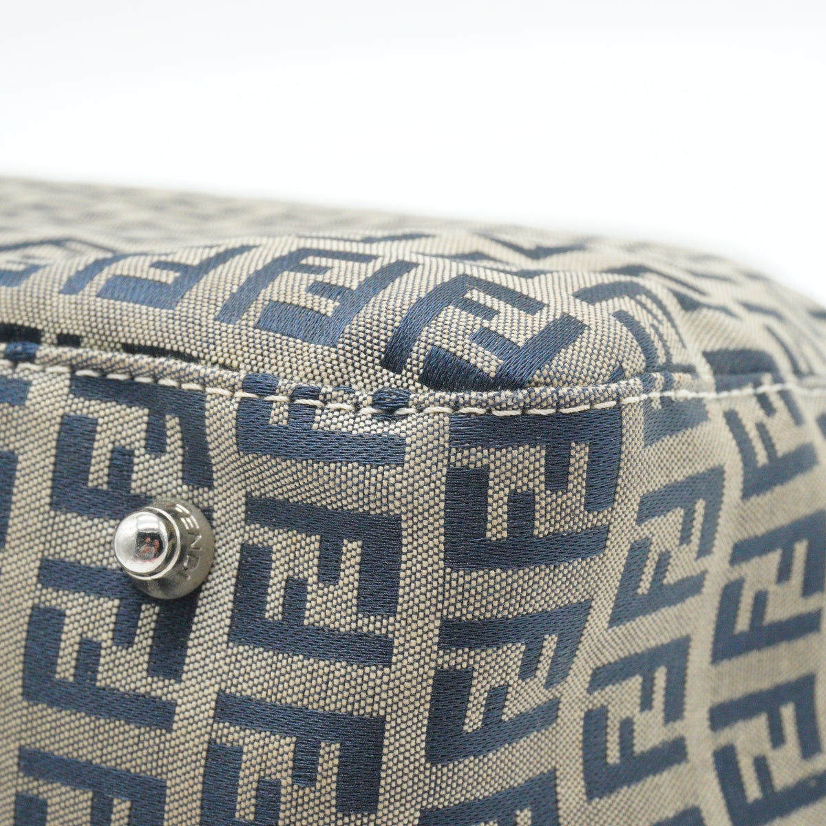 Fendi	Zucchino Canvas Tote Medium SHW