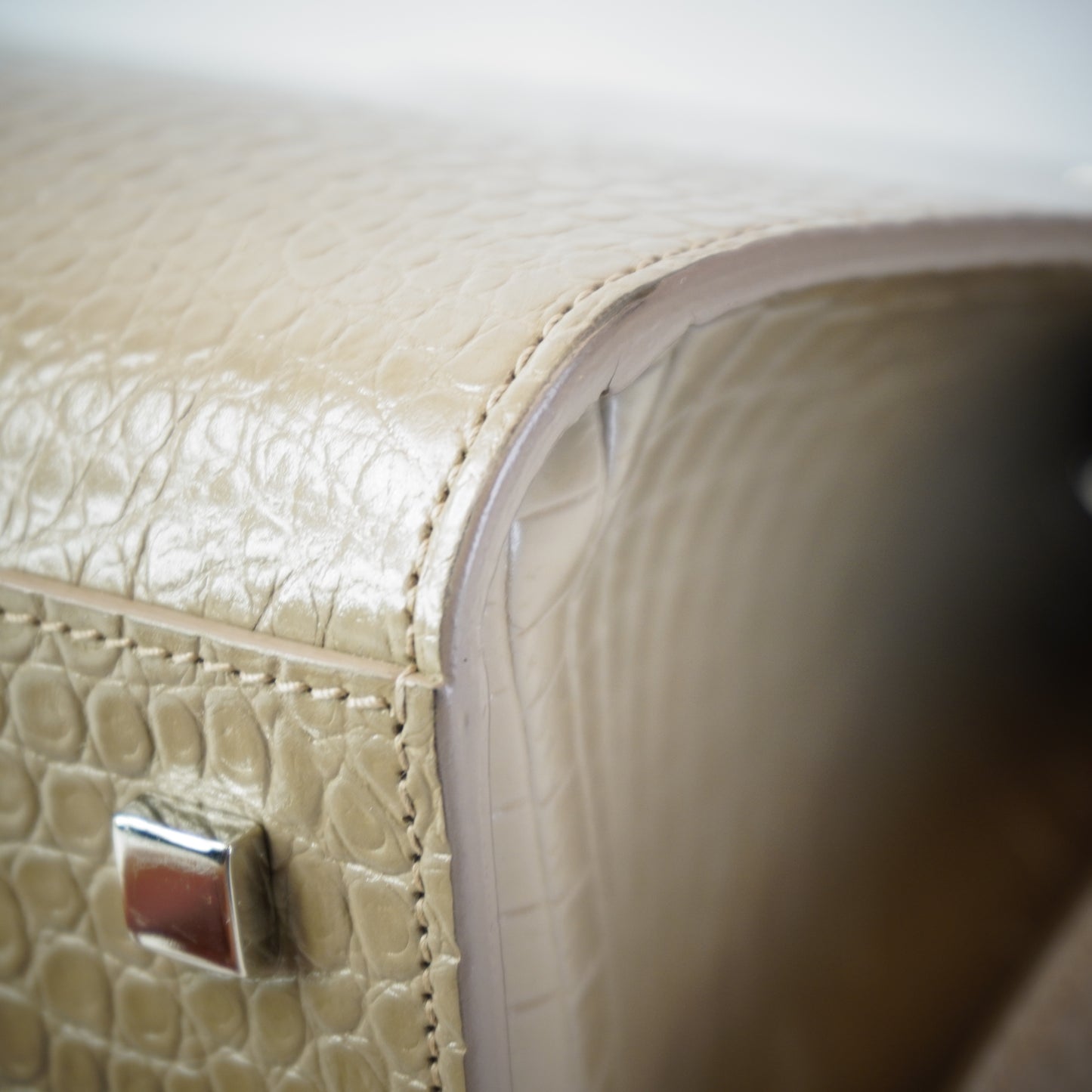 YSL	Small Up-Town Tote Croc-embossed