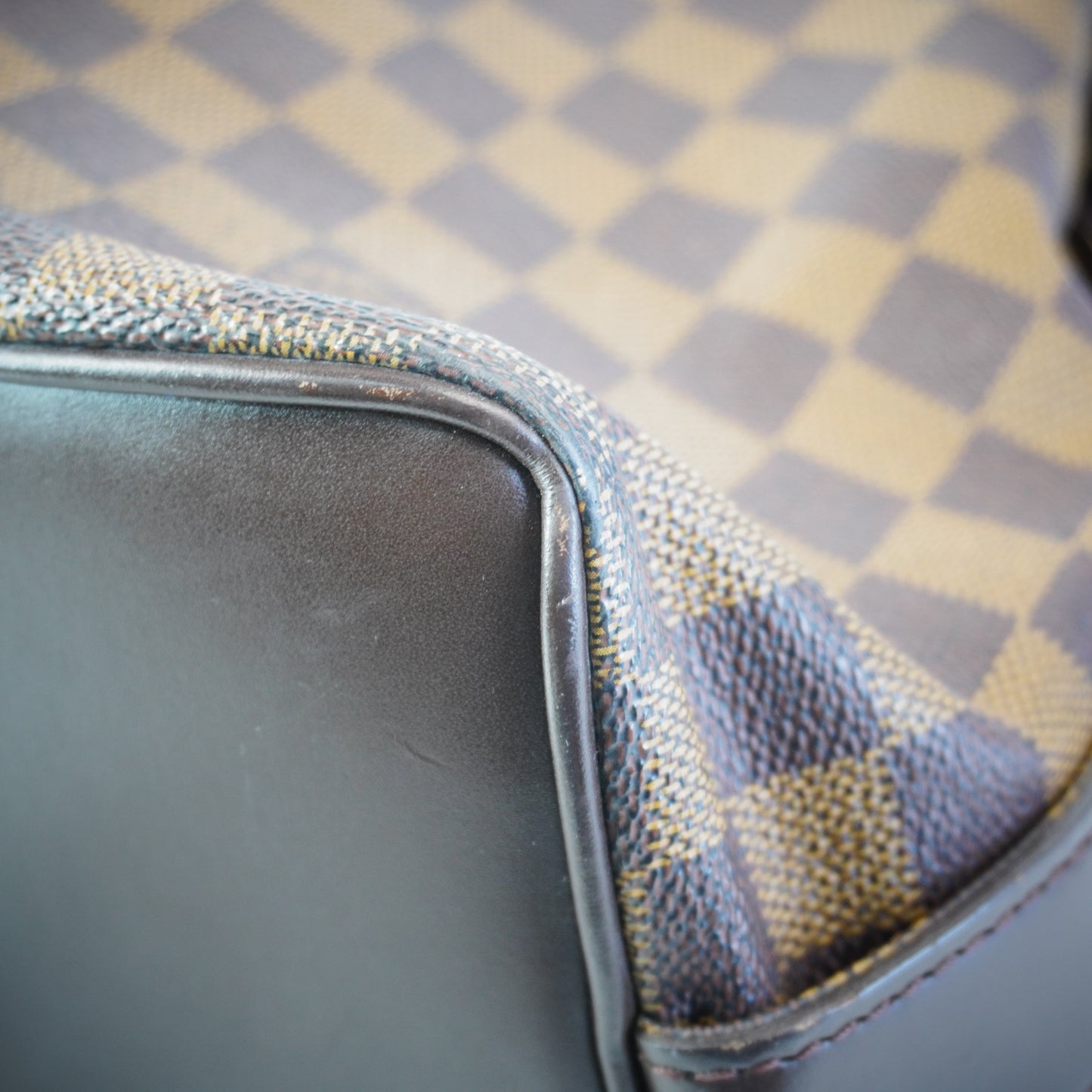 Louis Vuitton	Chelsea DE GHW