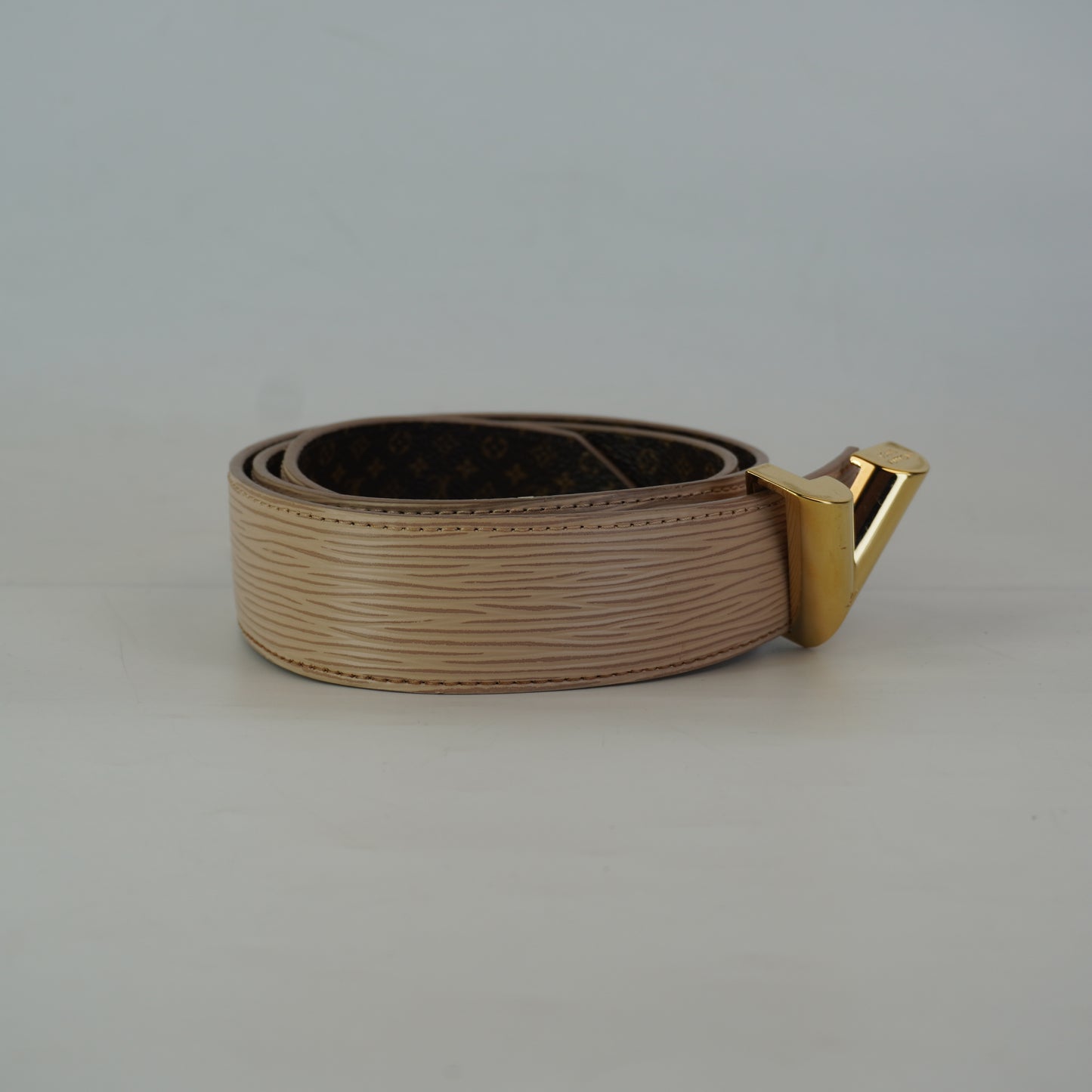 Louis Vuitton	Essential Belt Appricot