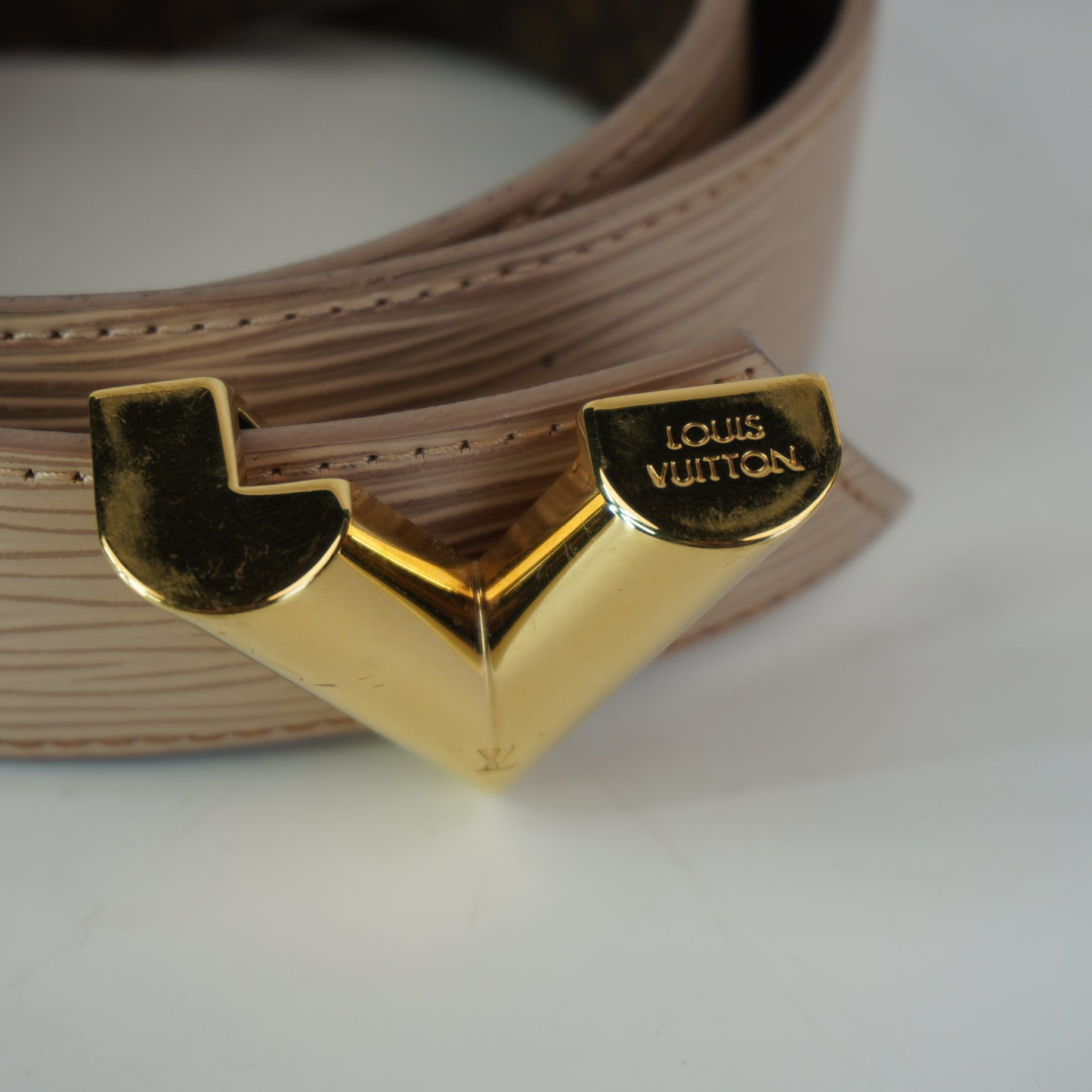 Louis Vuitton	Essential Belt Appricot