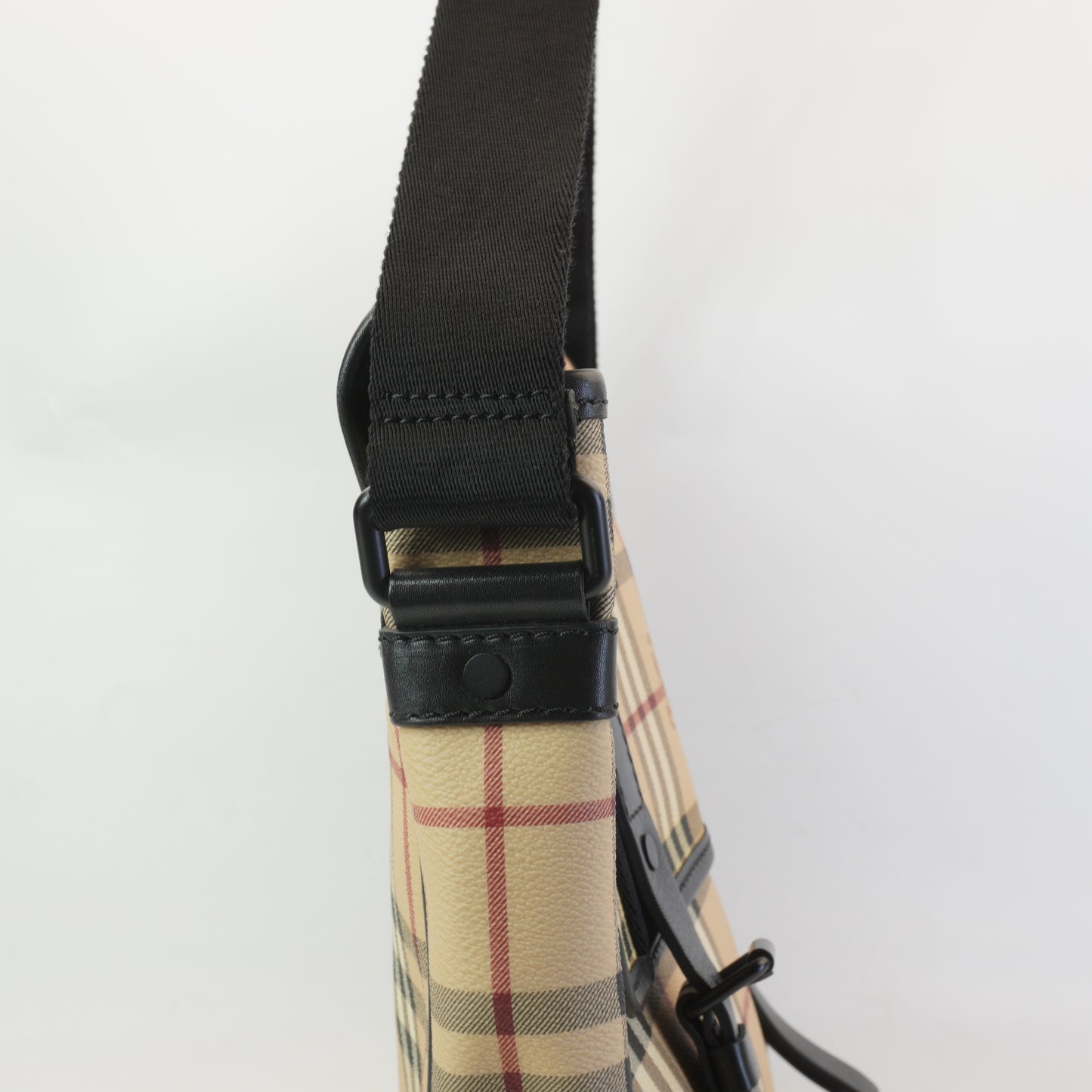 Burberry	Bicolor Hymarket Check Messenger Bag Medium BHW