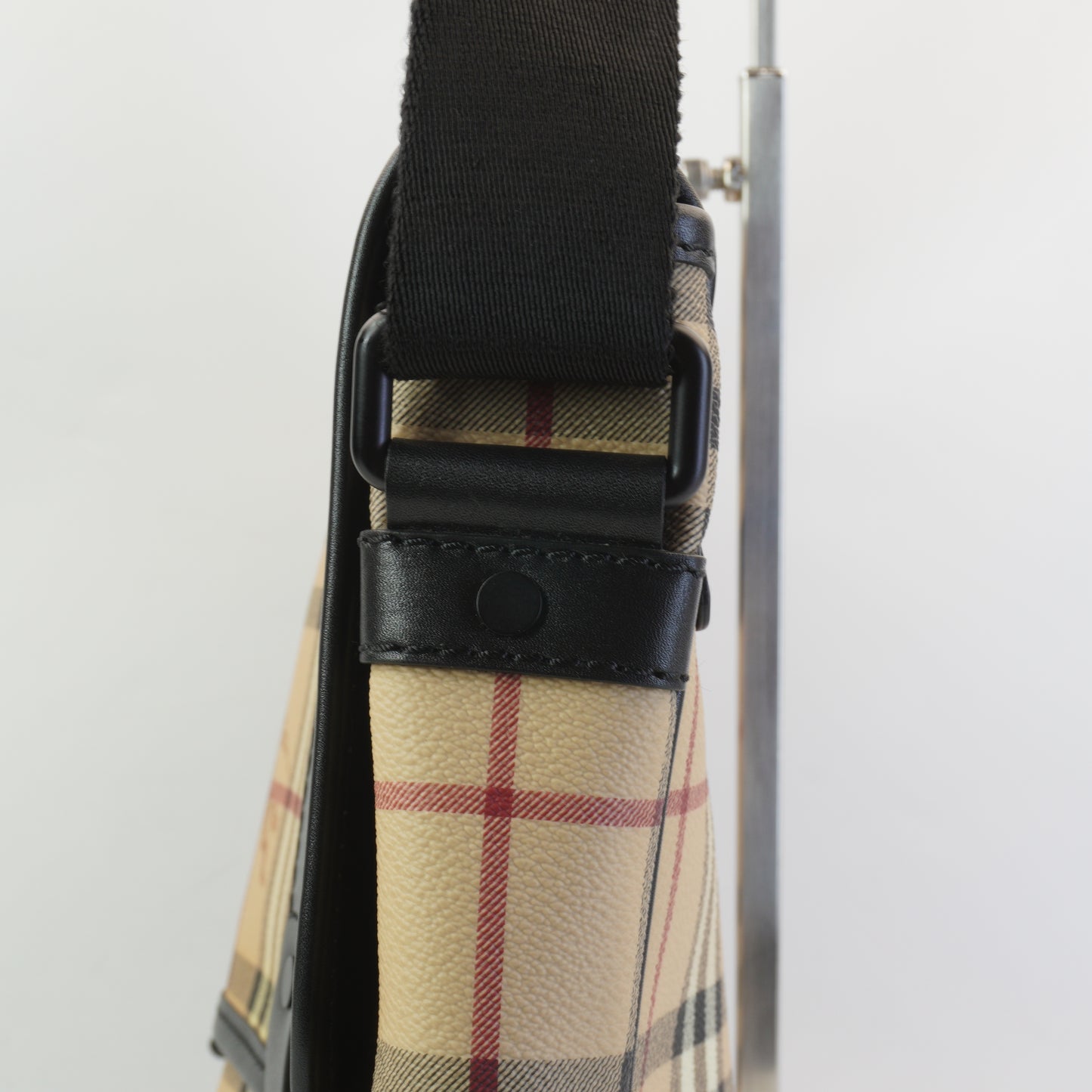 Burberry	Bicolor Hymarket Check Messenger Bag Medium BHW