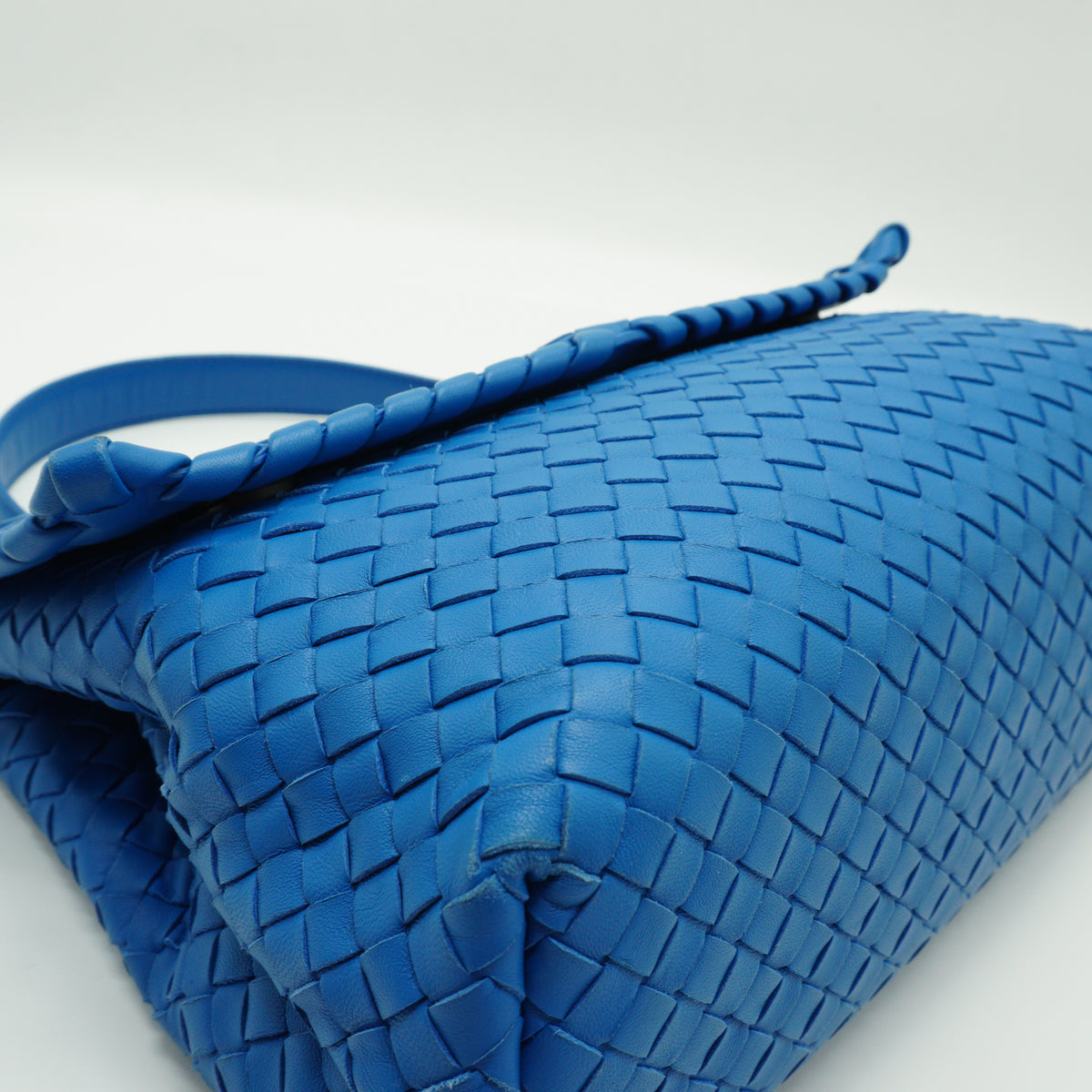 Bottega Veneta	Intrecciato Olimpia Shoulder Bag Blue Medium MHW