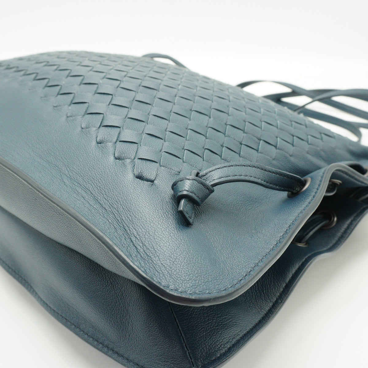 Bottega Veneta	Intrecciato Woven Leather Shoukder Bag Slate Blue MHW