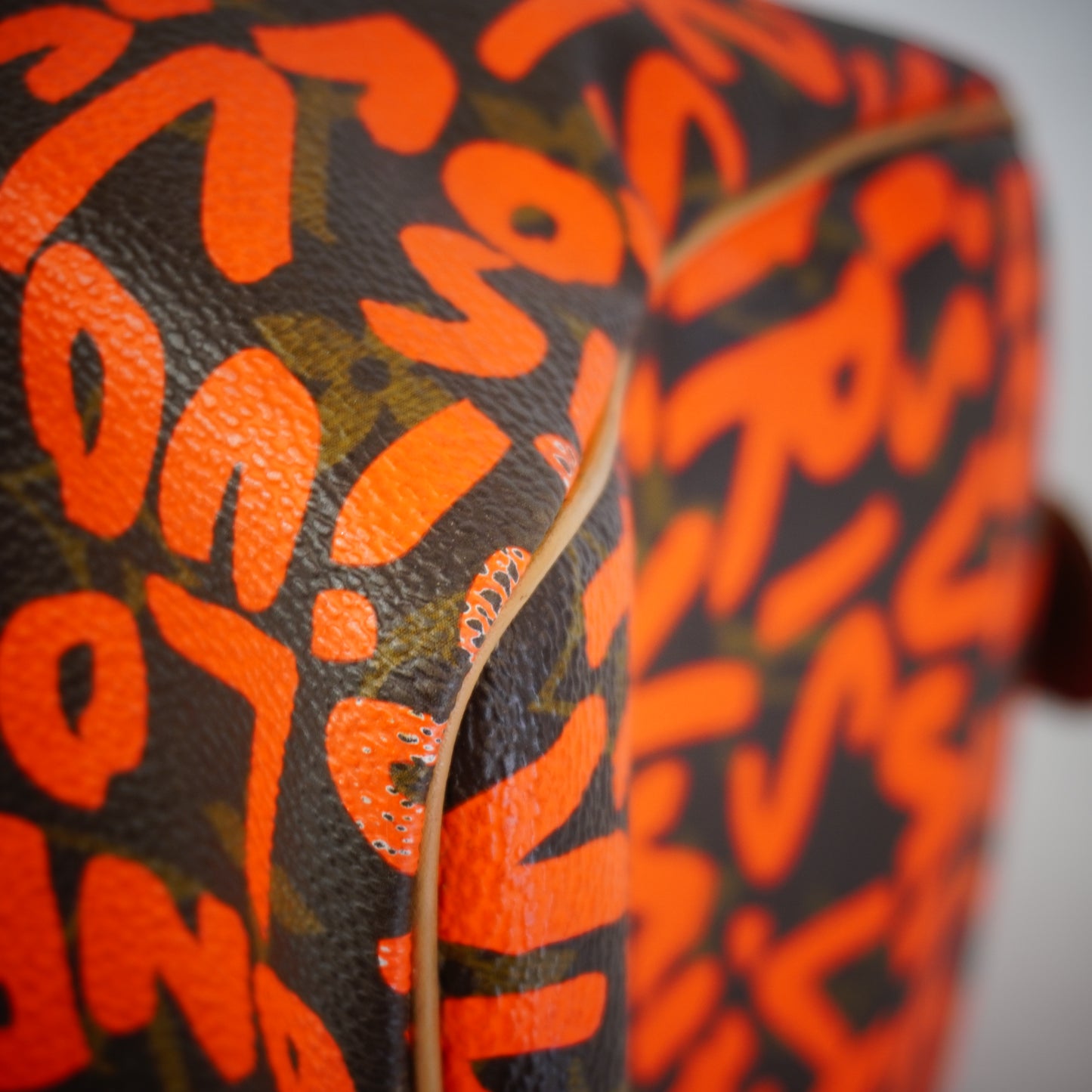 Louis Vuitton	Monogram Graffiti Speedy 30 in Orange