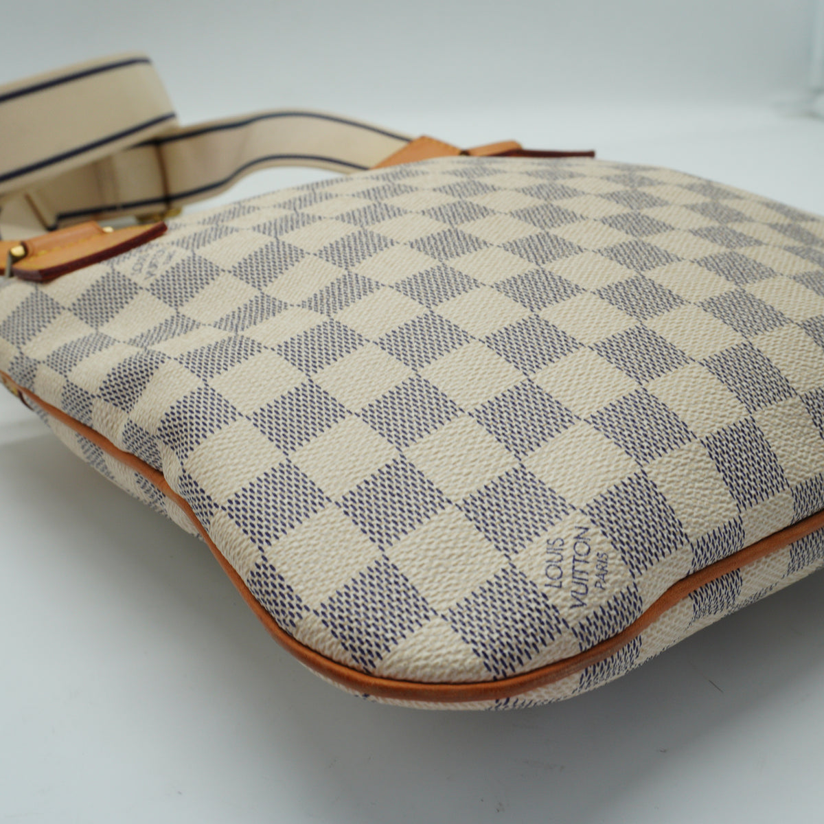 Louis Vuitton Pochette Medium Messenger Bag Damier Azur GHW