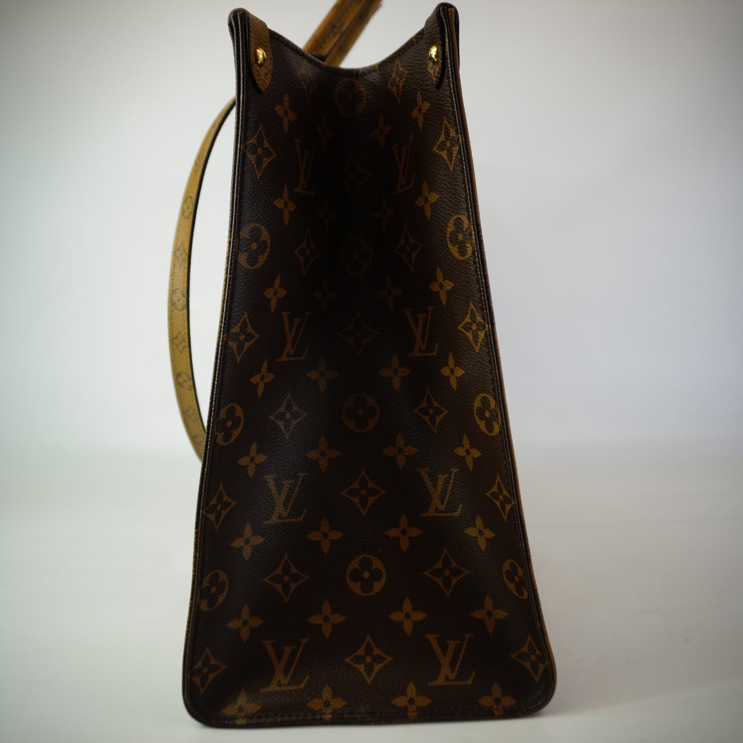 Louis Vuitton	On The Go Monogram Giant Tote Bag GHW