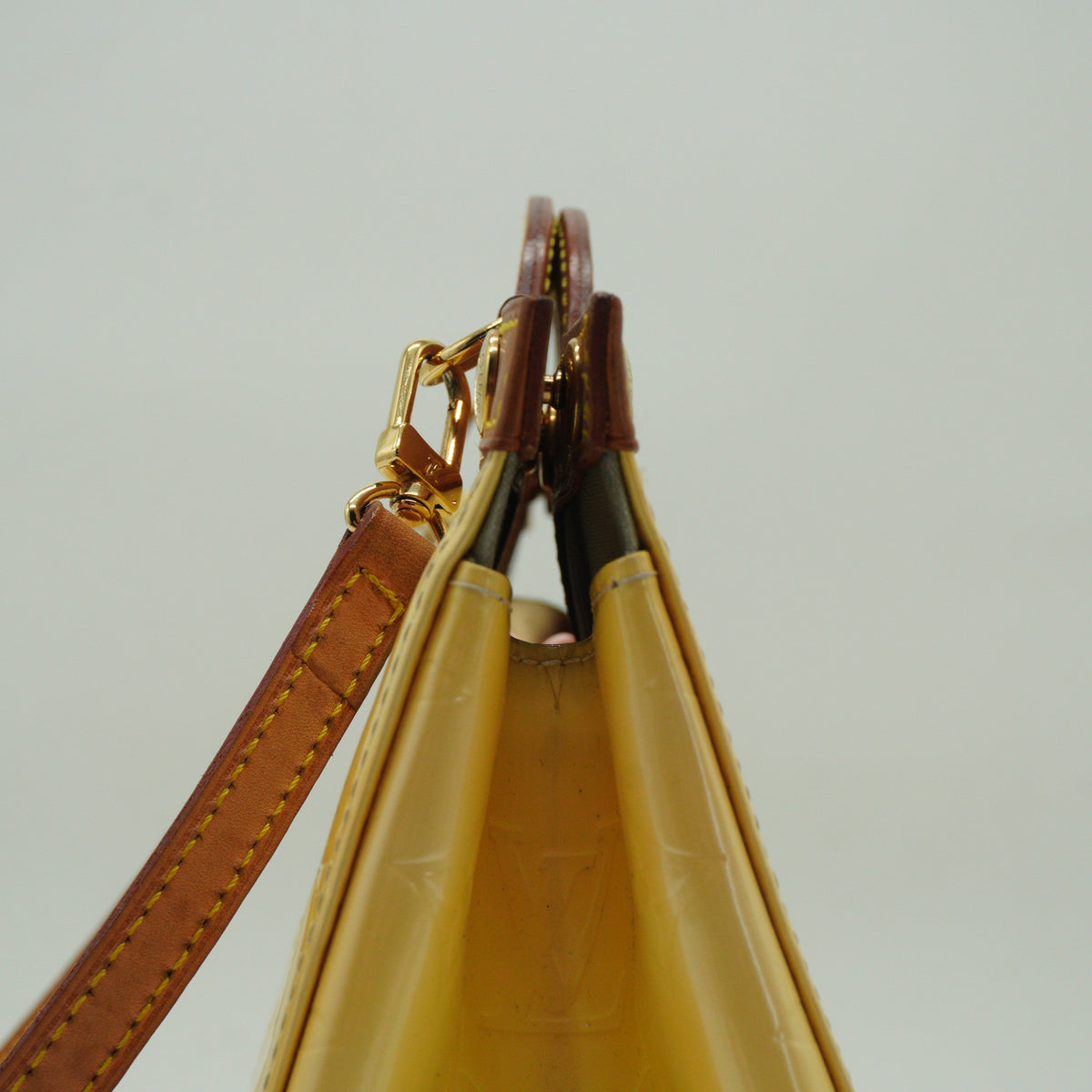 Louis Vuitton	Monogram Vernis Roxbury Drive medium GHW