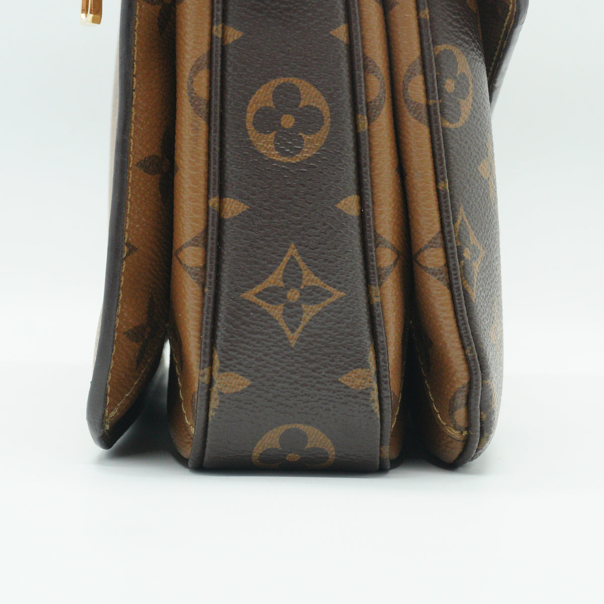 Louis Vuitton	Pochette Métis Mono small GHW