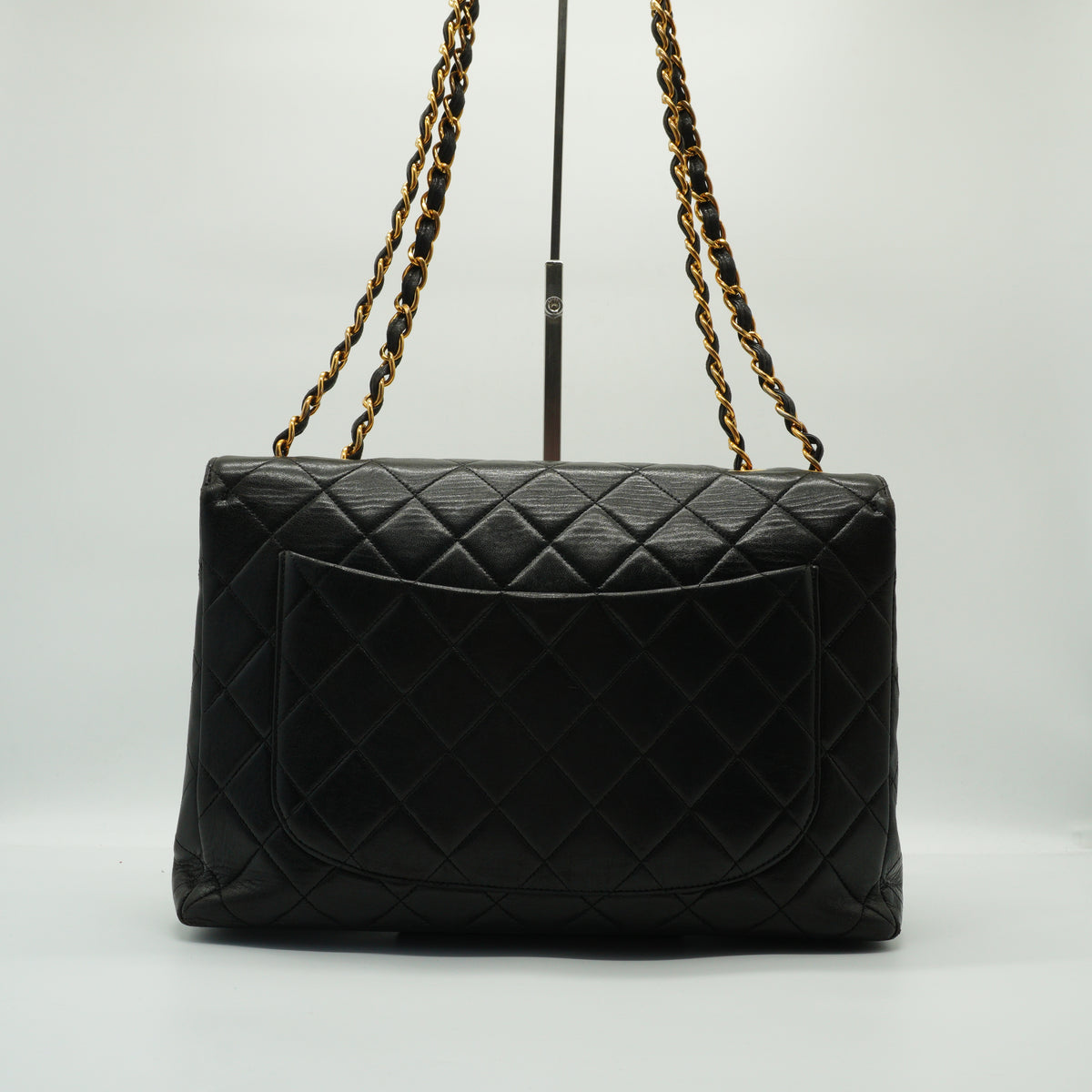 Chanel	Classic Single Flap Bag black Medium GHW