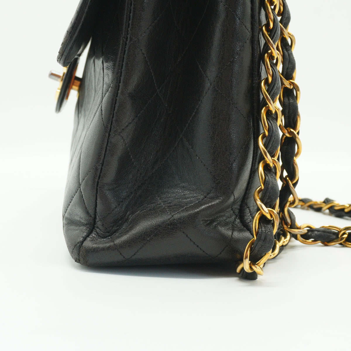 Chanel	Classic Single Flap Bag black Medium GHW