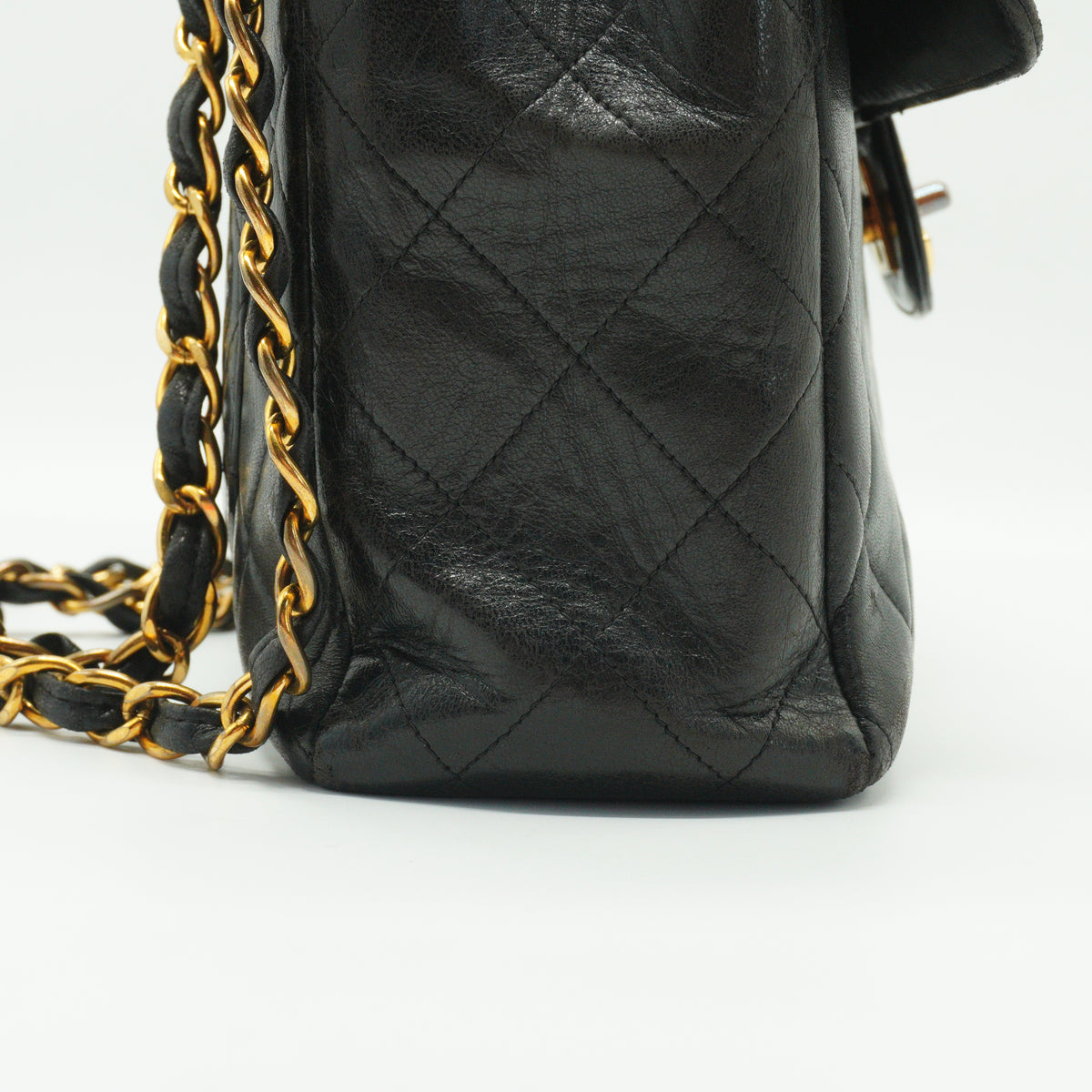 Chanel	Classic Single Flap Bag black Medium GHW