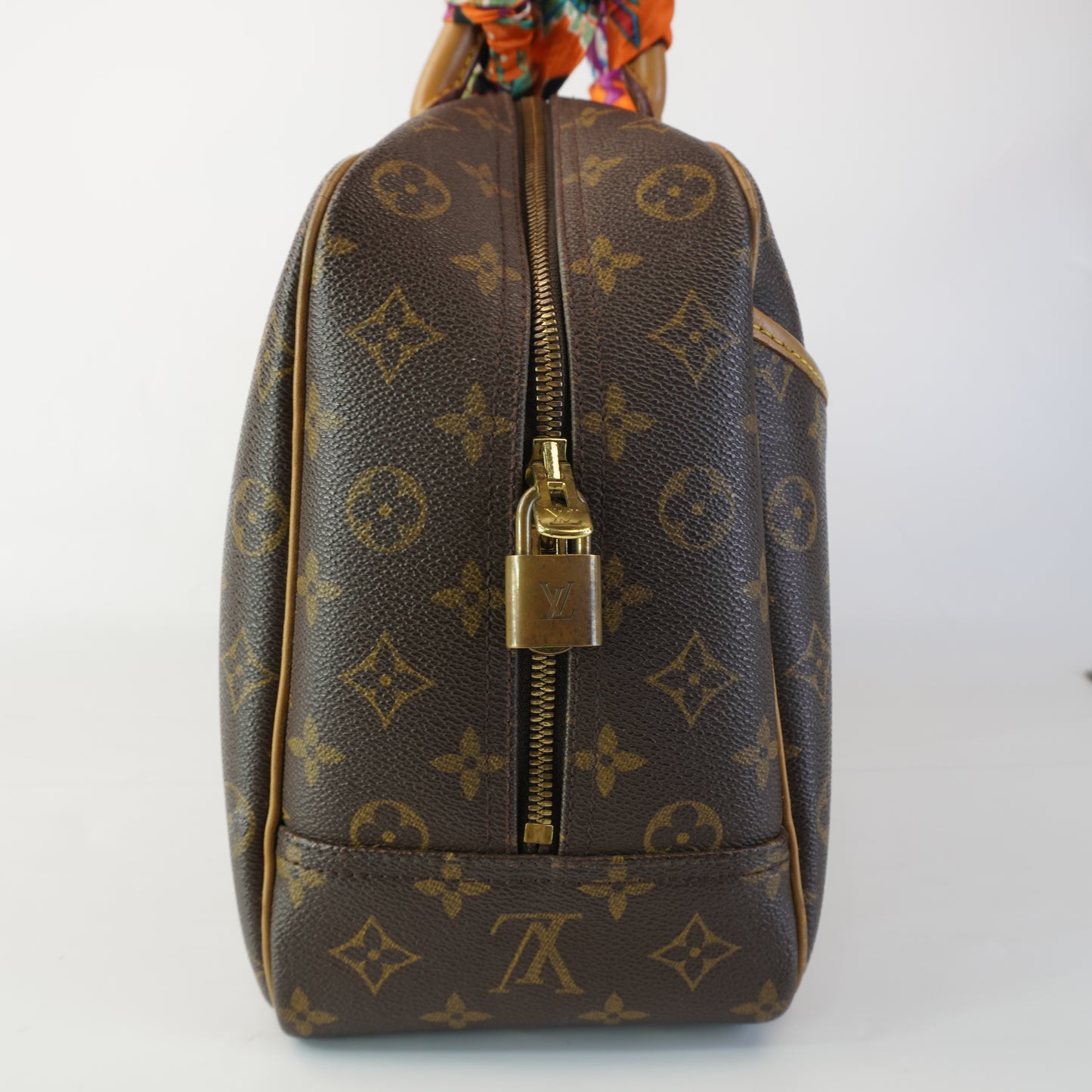 Louis Vuitton	Monogram Deauville
