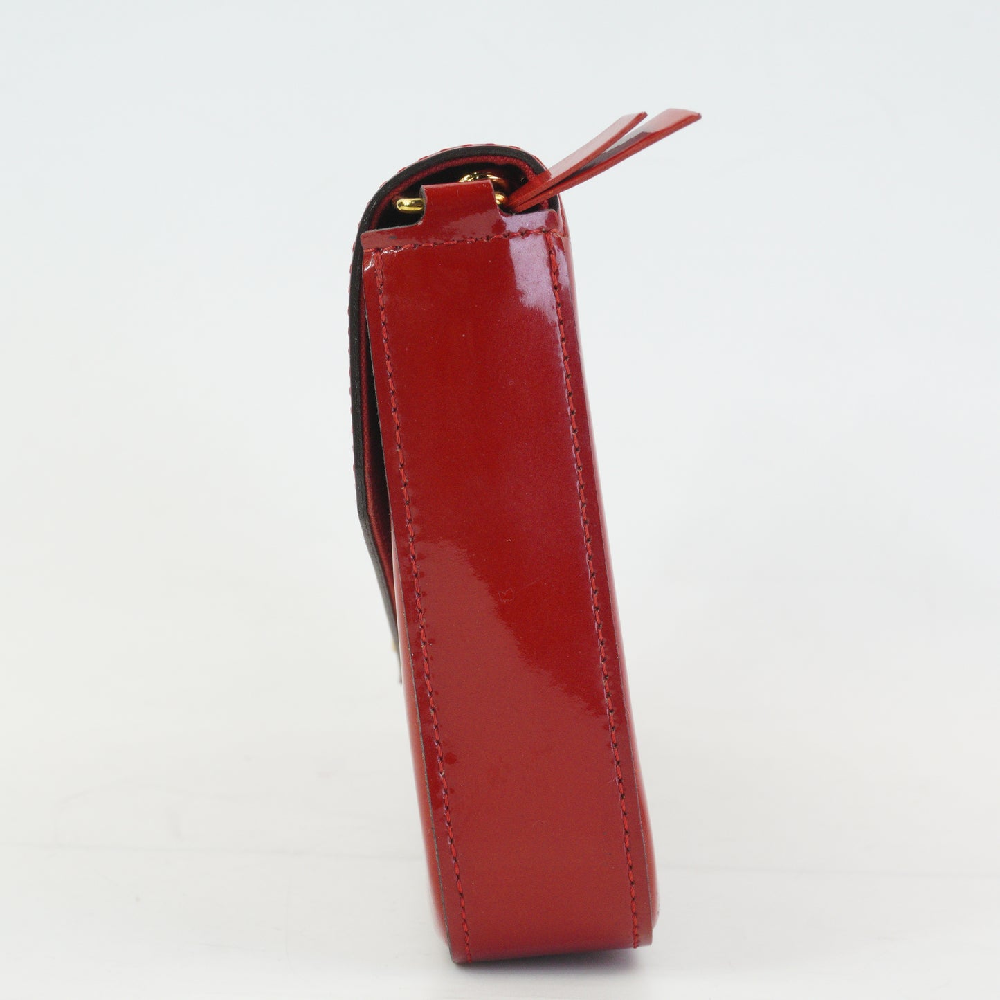 Louis Vuitton	Pochette Felicie Patent Red Small GHW