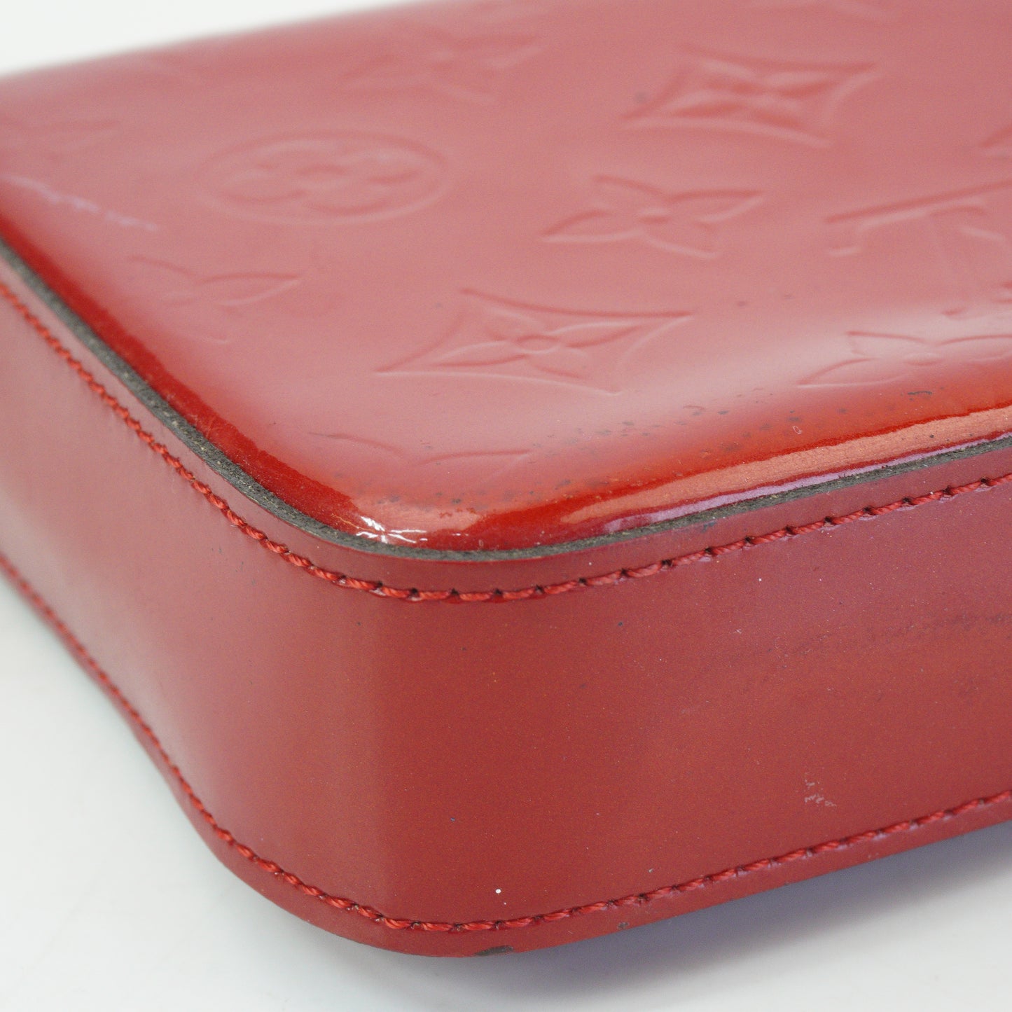 Louis Vuitton	Pochette Felicie Patent Red Small GHW