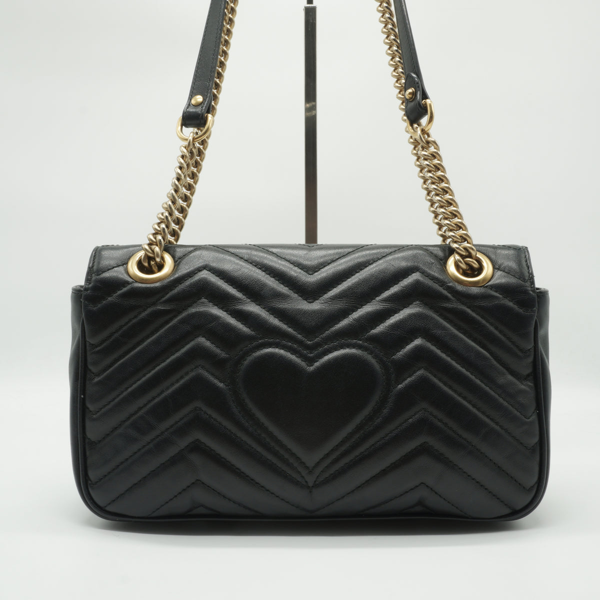 Gucci	Marmont Matelasse Medium Black GHW