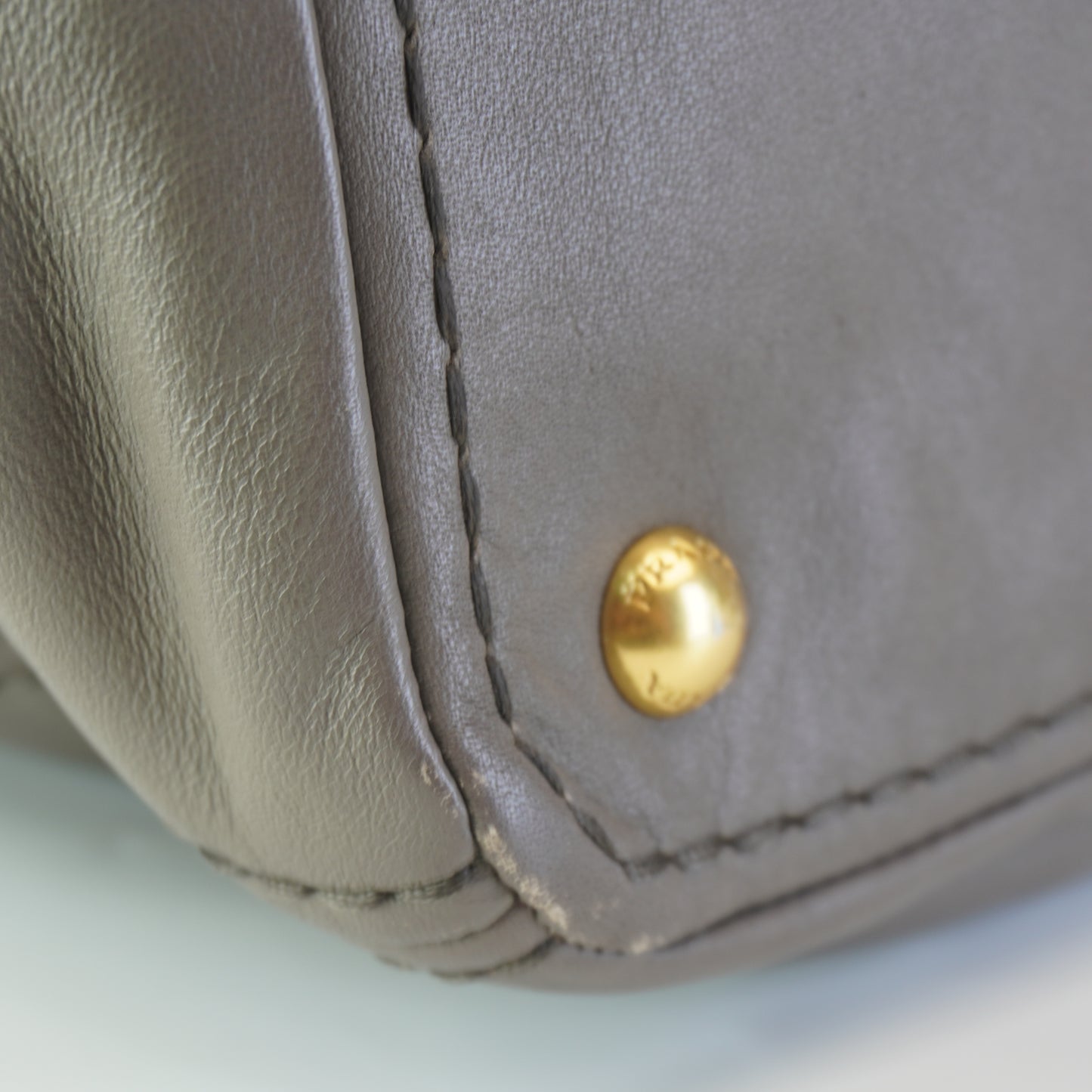 Prada Vitelo Daino