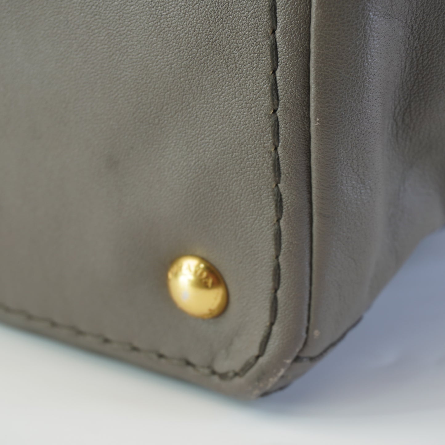 Prada Vitelo Daino