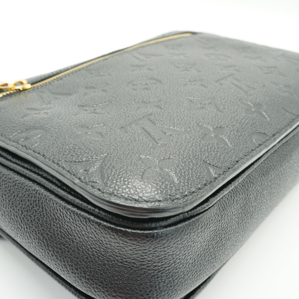 Louis Vuitton	Pochette Metis Black Small GHW
