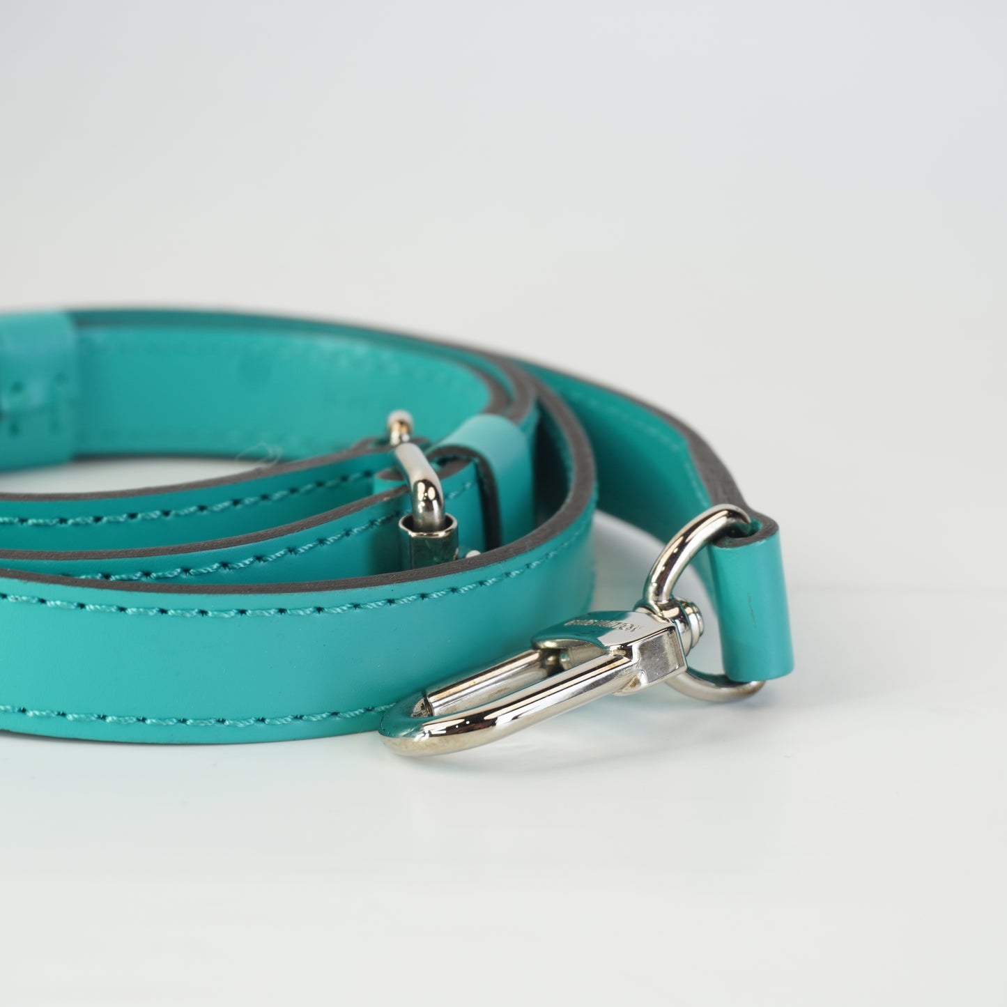 Louis Vuitton	Alma Epi Leather Turquoise