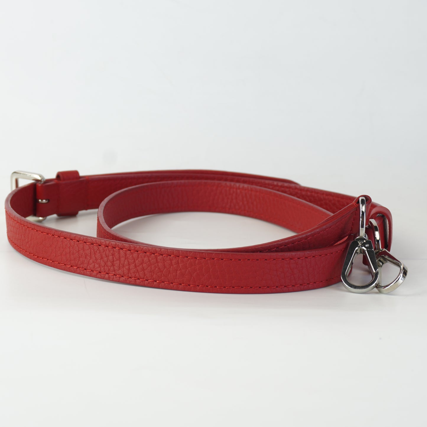 Louis Vuitton	Capucines BB Red