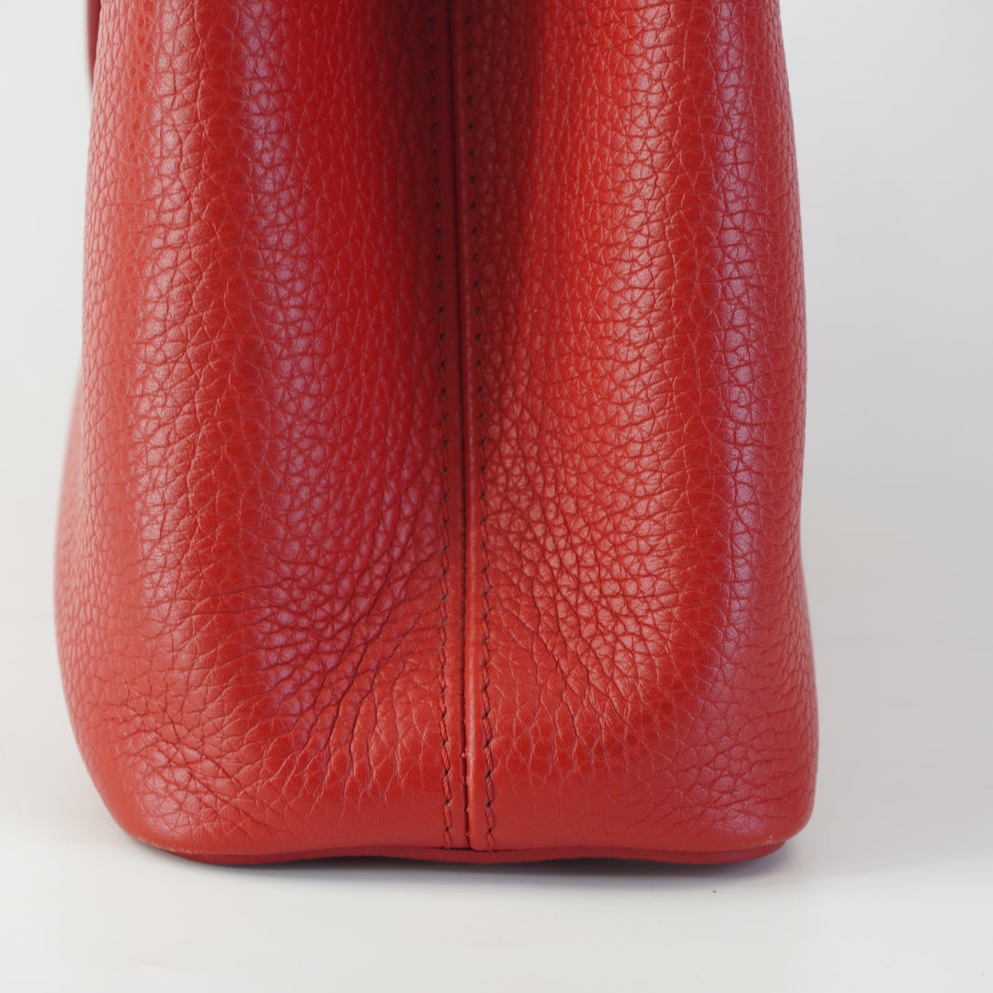 Louis Vuitton	Capucines BB Red