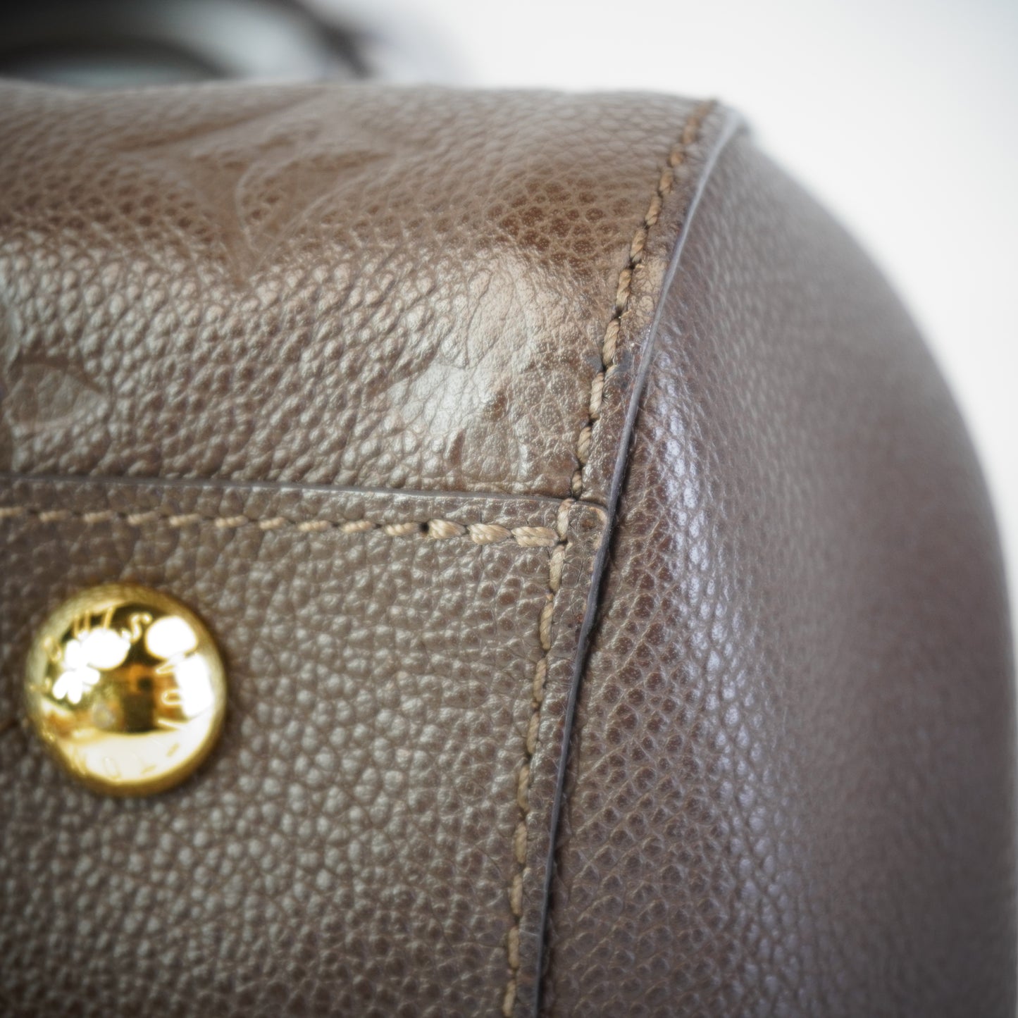 Louis Vuitton	Montaigne MM GHW