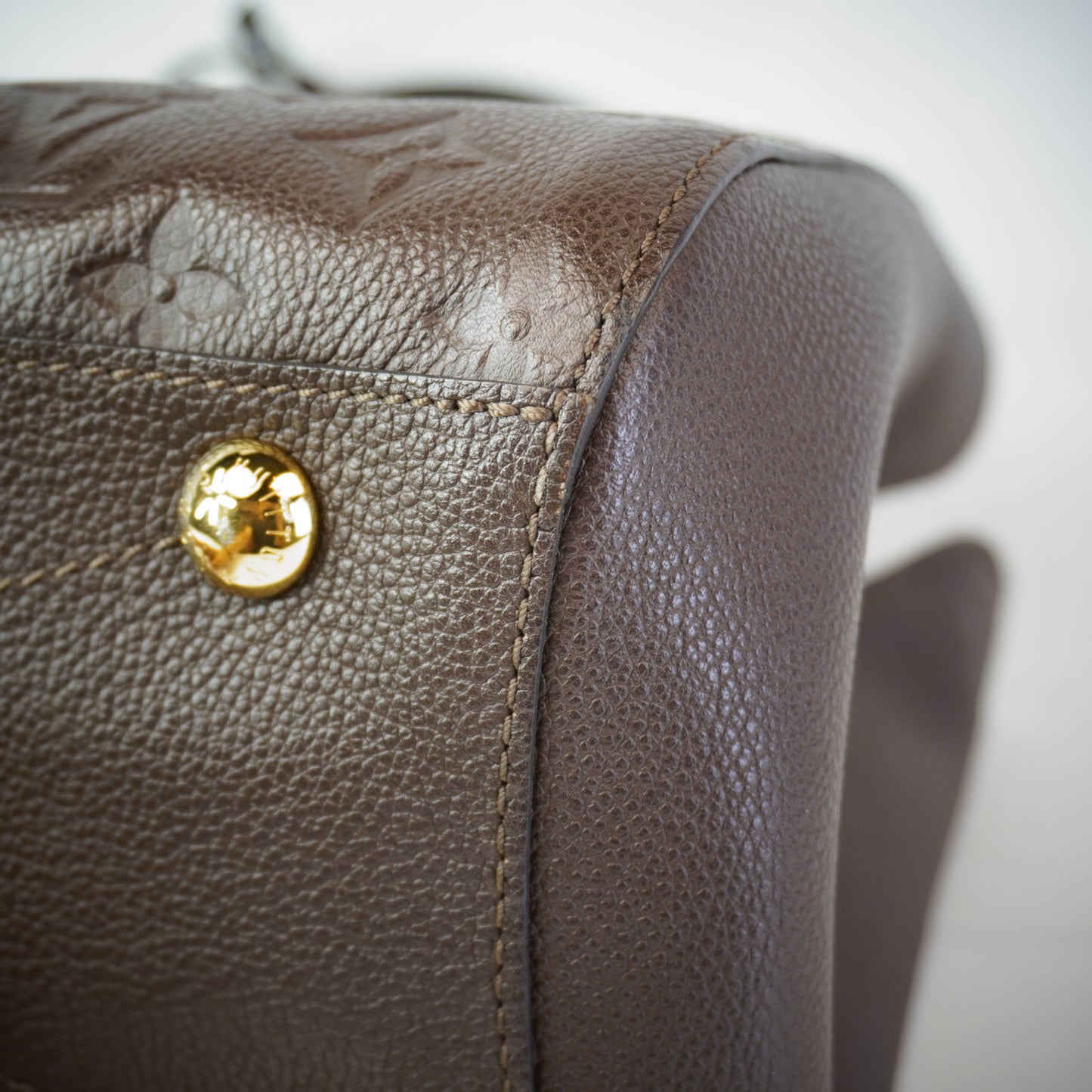 Louis Vuitton	Montaigne MM GHW