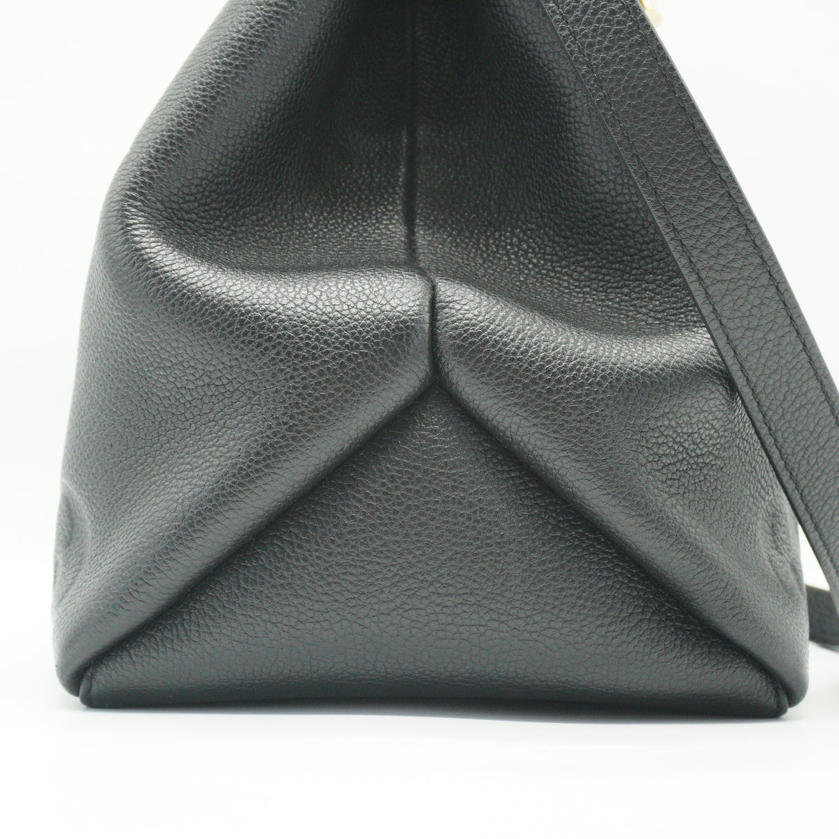 Louis Vuitton	Grand Palais Tote Bag Mono Empriente Leather Black Medium GHW